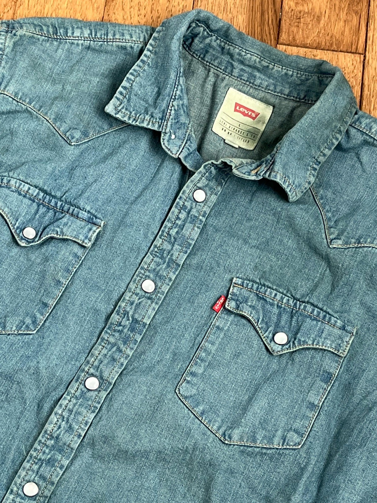 Lot 2 Levi’s Sawtooth Western Shirts Pearl Snap Denim Wash Color Transfer Grunge