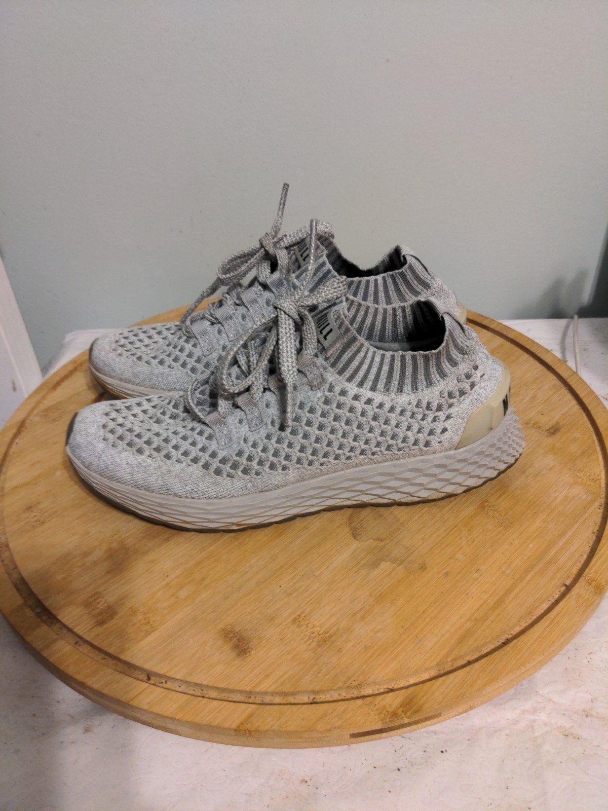 NOBULL Women Diamond Knit Mesh Trainer Light Gray Atheltic Shoe Sneaker Size 9.5