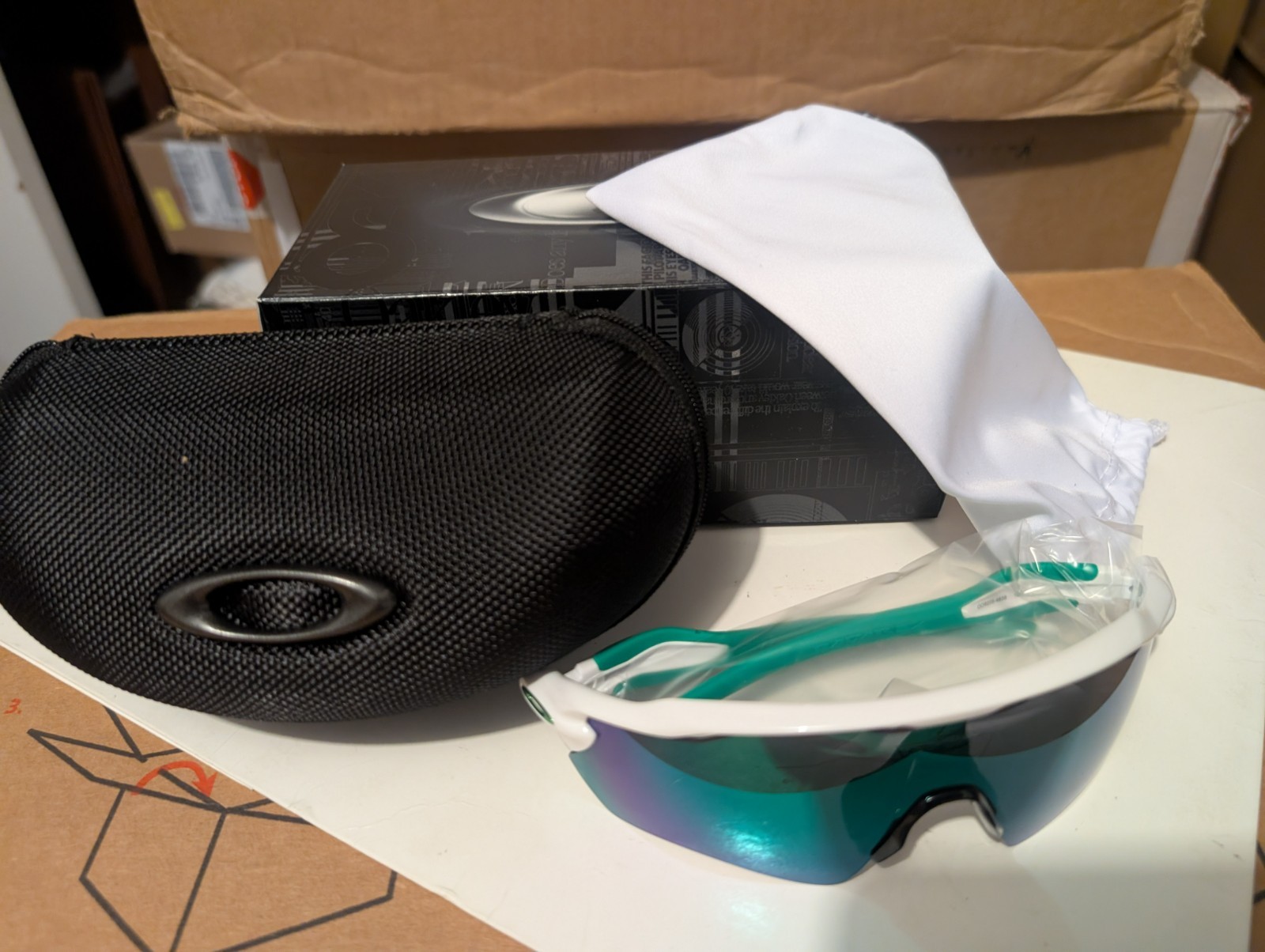 NEW Oakley – RADAR EV PATH – Polished White / Jade Iridium, OO9208-48