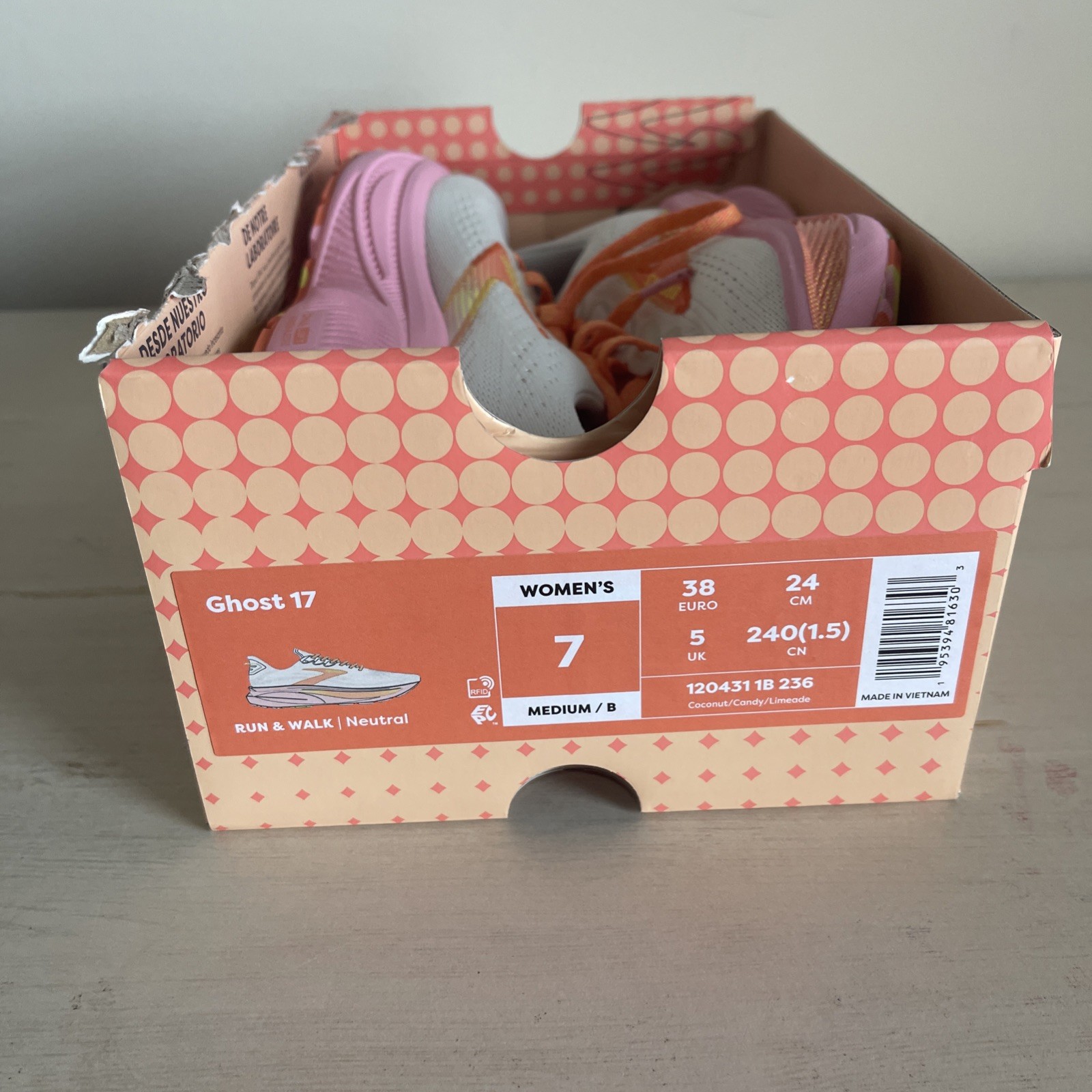 Brooks Women’s Ghost 17 Two Color Schemes to Pick From Each $95 Brand New!