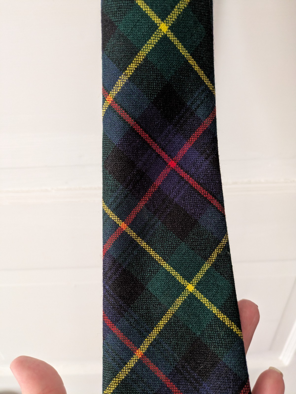Farquharson Wool Plaid Neck Tie Black/Navy/Green/Red/Yellow VTG 54″ Scotland