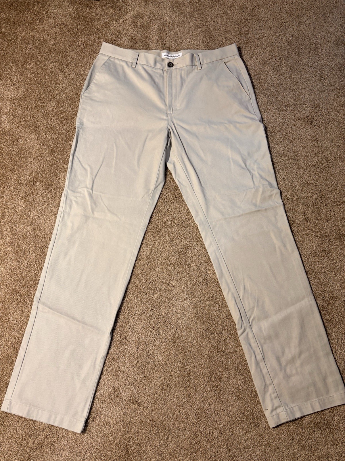 Amazon Essentials Men’s Chino Pants 36×34 Khaki Beige Flat Front Casual