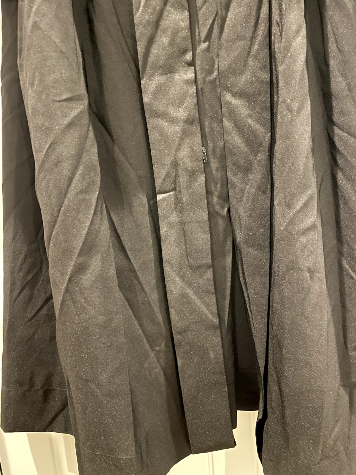 USC Bachelors Graduation Gown Herff Jones Black – Multiple Sizes