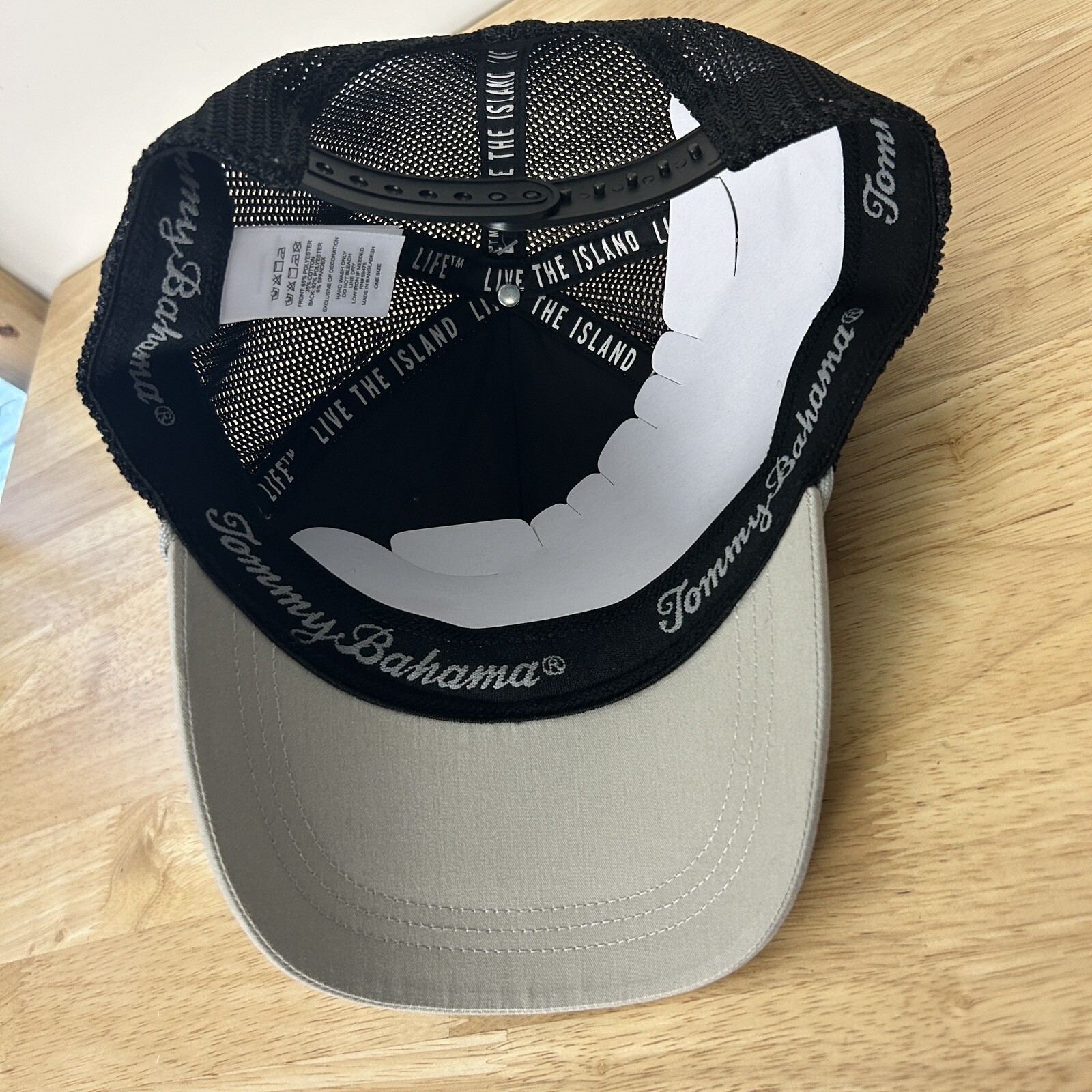 NEW Tommy Bahama Marlin Patch Trucker Snapback Mesh Hat Cap Grey +Black One Size