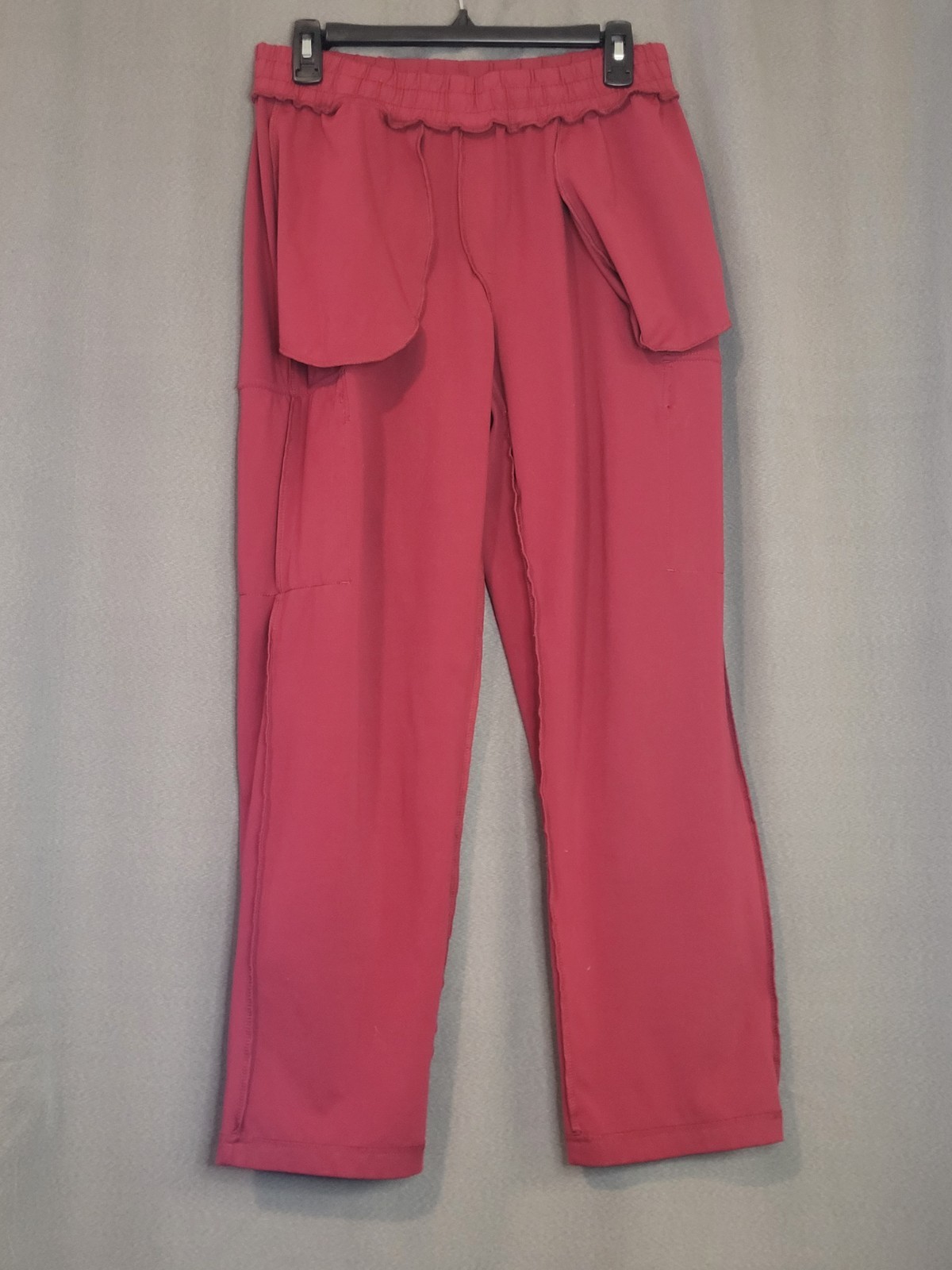 Mondetta Performance + Luxury Women’s Red Cargo Pants L Stretch Pockets Yoga