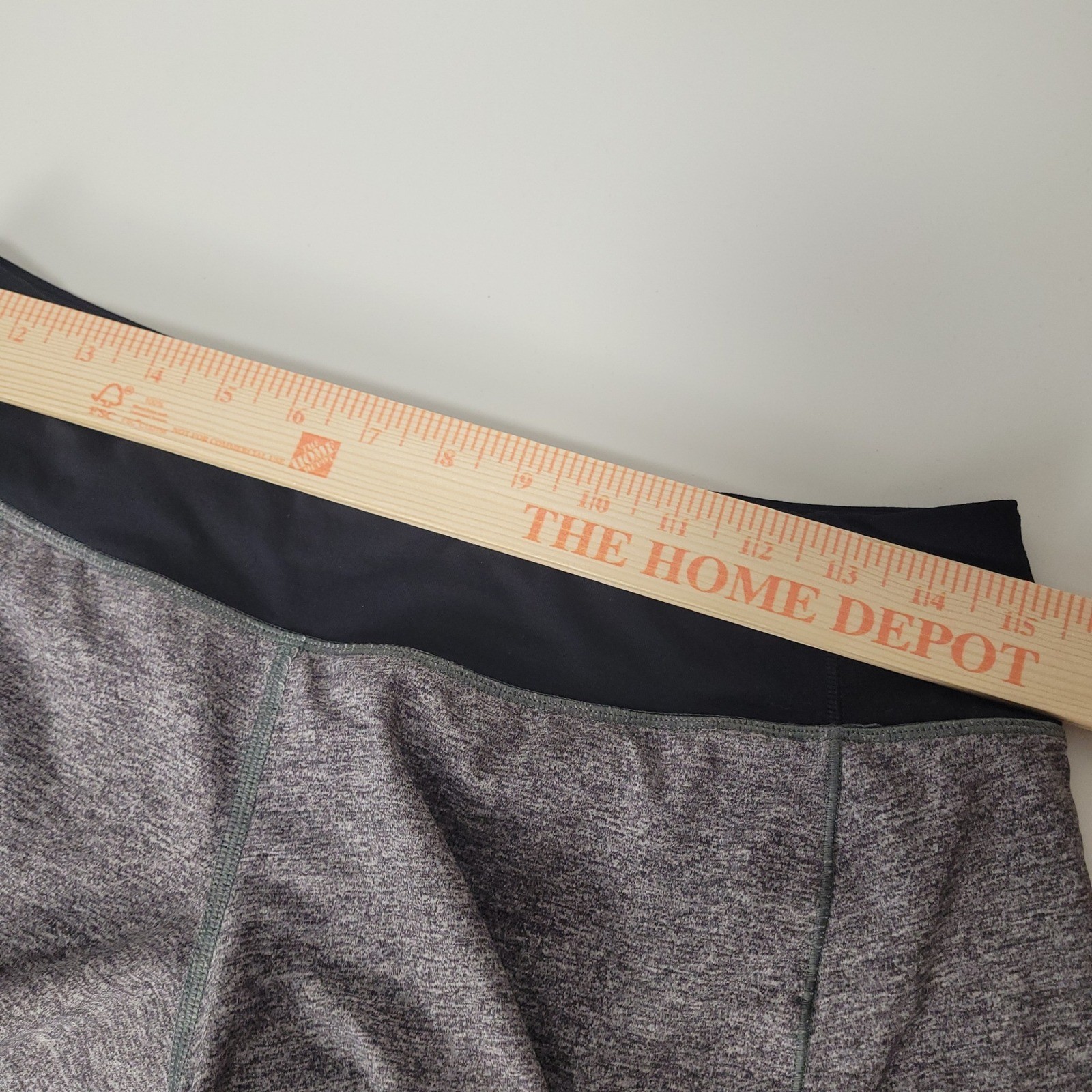 Lululemon Speed Up Shorts Heathered Gray Black Running Athletic Women Size 6 Reg