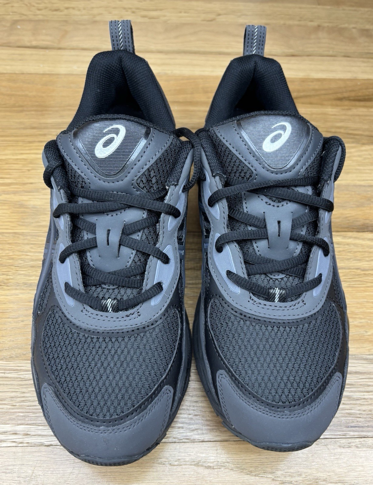 Size 8.5 Men’s – ASICS Gel NYC RGD Graphite Grey Black