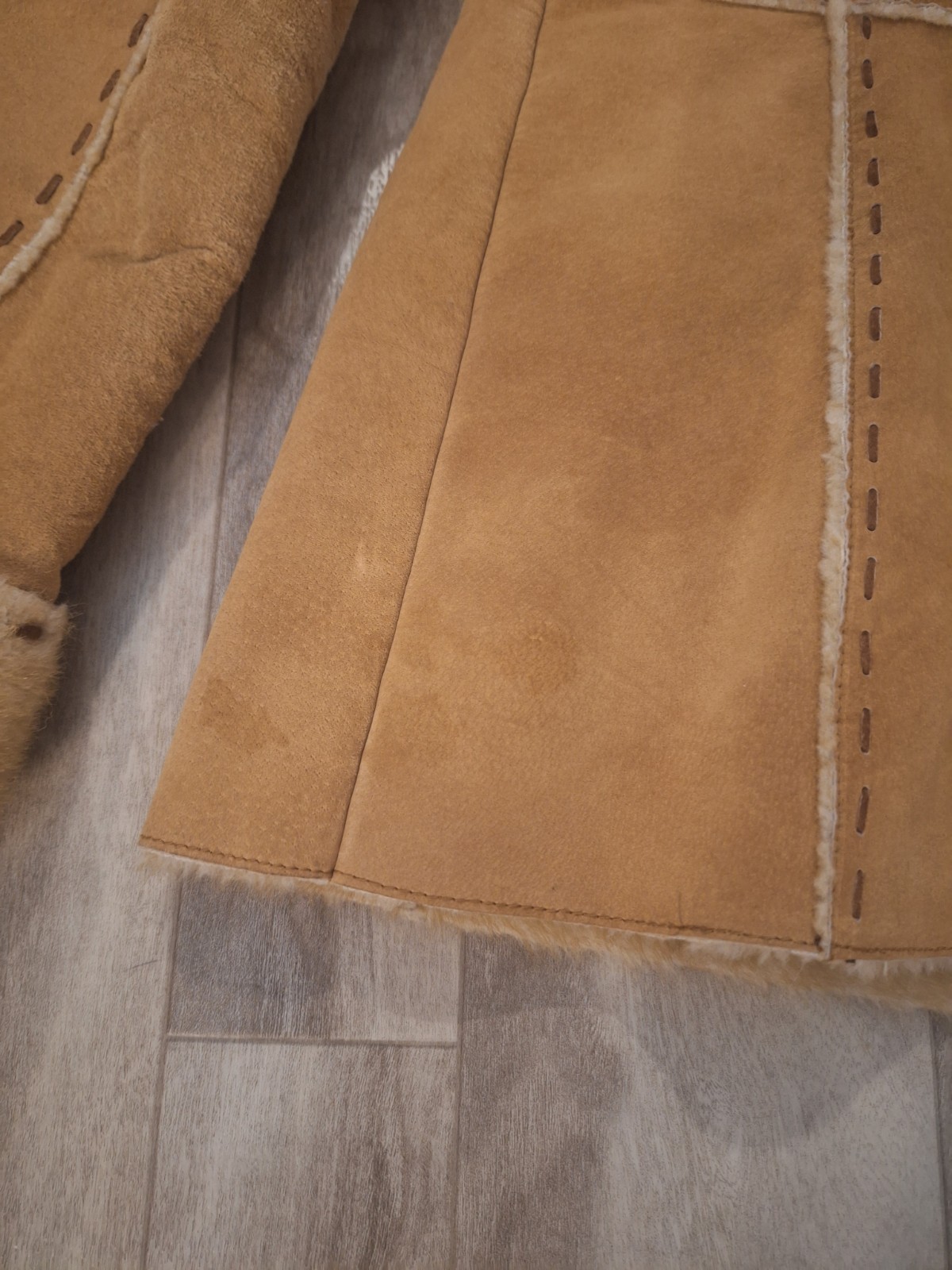 Guess Vintage Y2K Tan Genuine Suede Leather Faux Fur Lined Button Closure Coat M