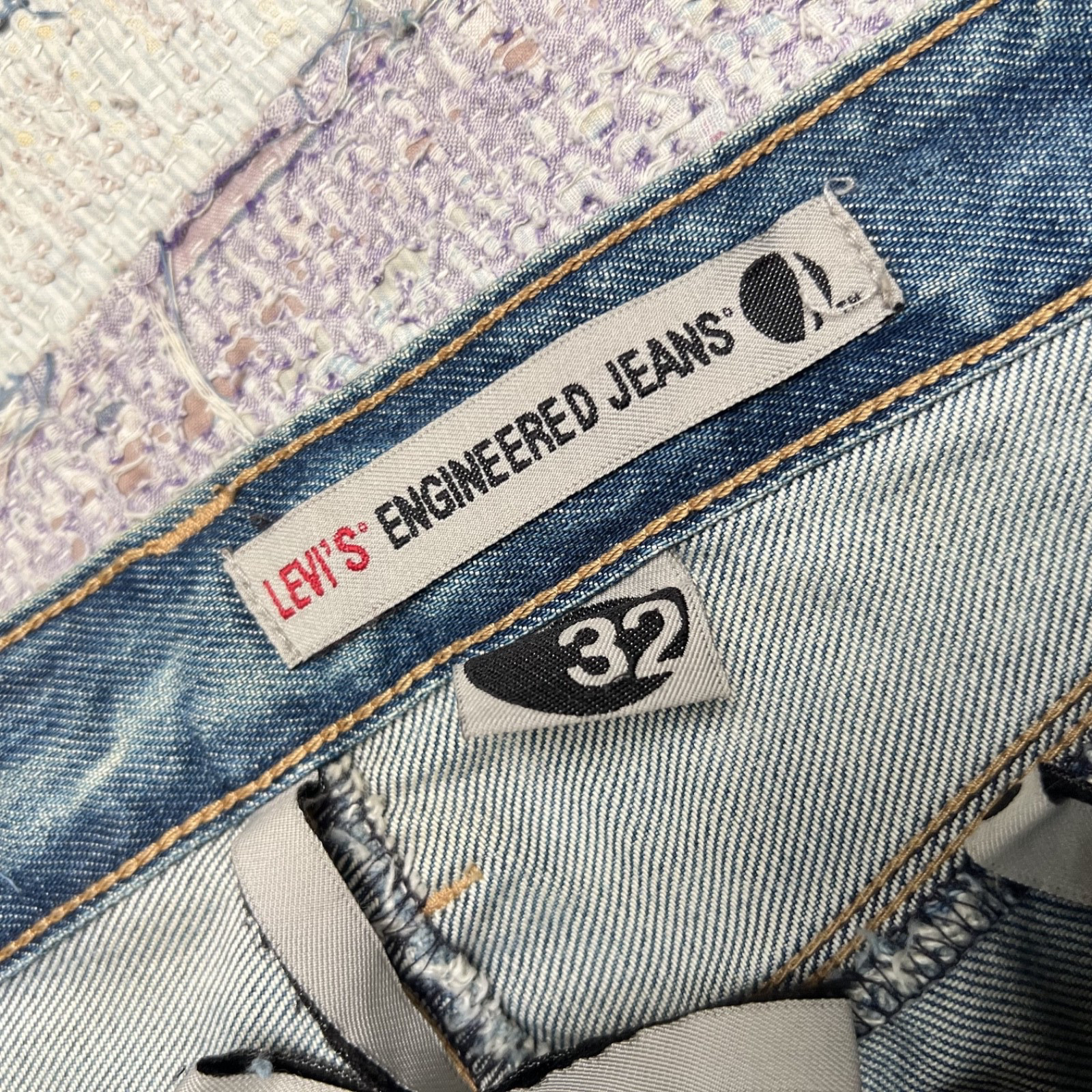 Vintage Levi’s Engineered Twisted Denim Jeans fits 34×32