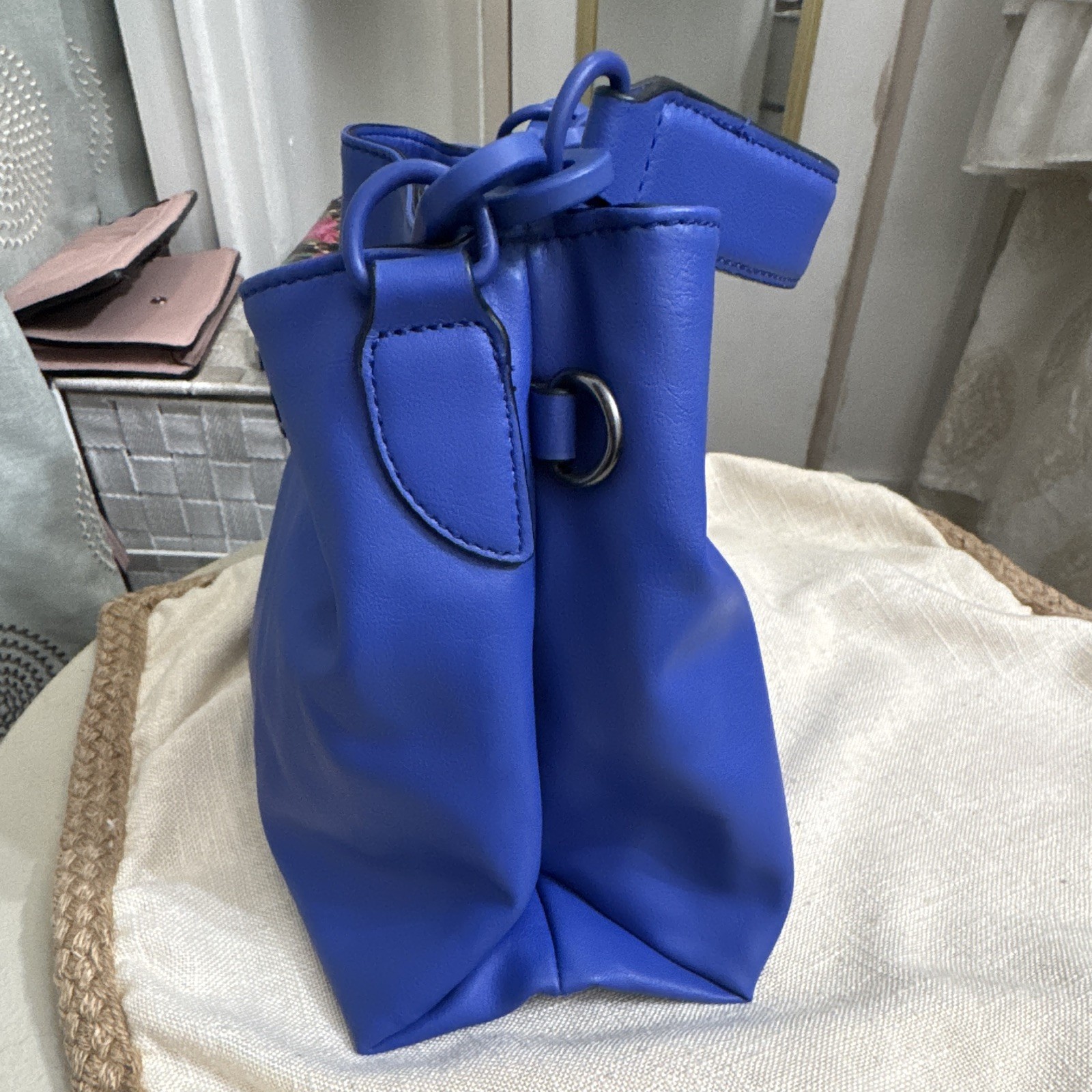Simply Vera Vera Wang Women’s Blue Crossbody Top Handle Snap Detachable Strap