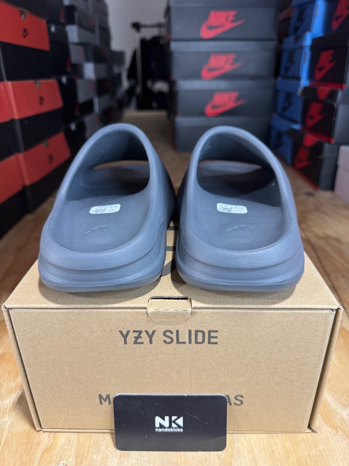 Adidas Yeezy Slides ‘Slate Grey’ ID2350 BRAND NEW MENS SIZES AVAILABLE