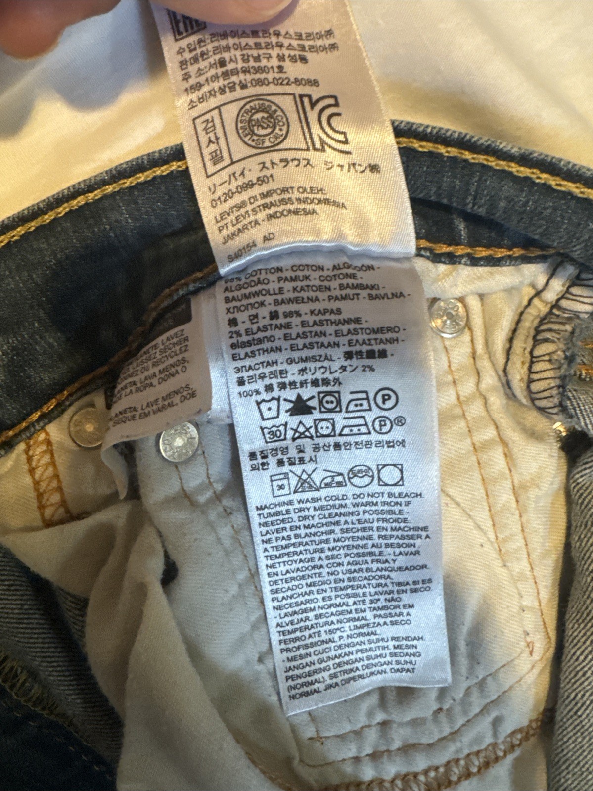 LEVI’S 502 REGULAR TAPER DISTRESSED JEANS – Men’s 31 X 32 Blue NWT