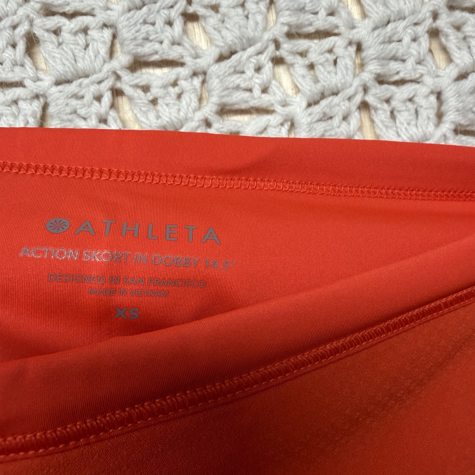 Athleta Action Skort in Dobby 14.5 Skirt Women XS Orange Pocket Athletic Tennis