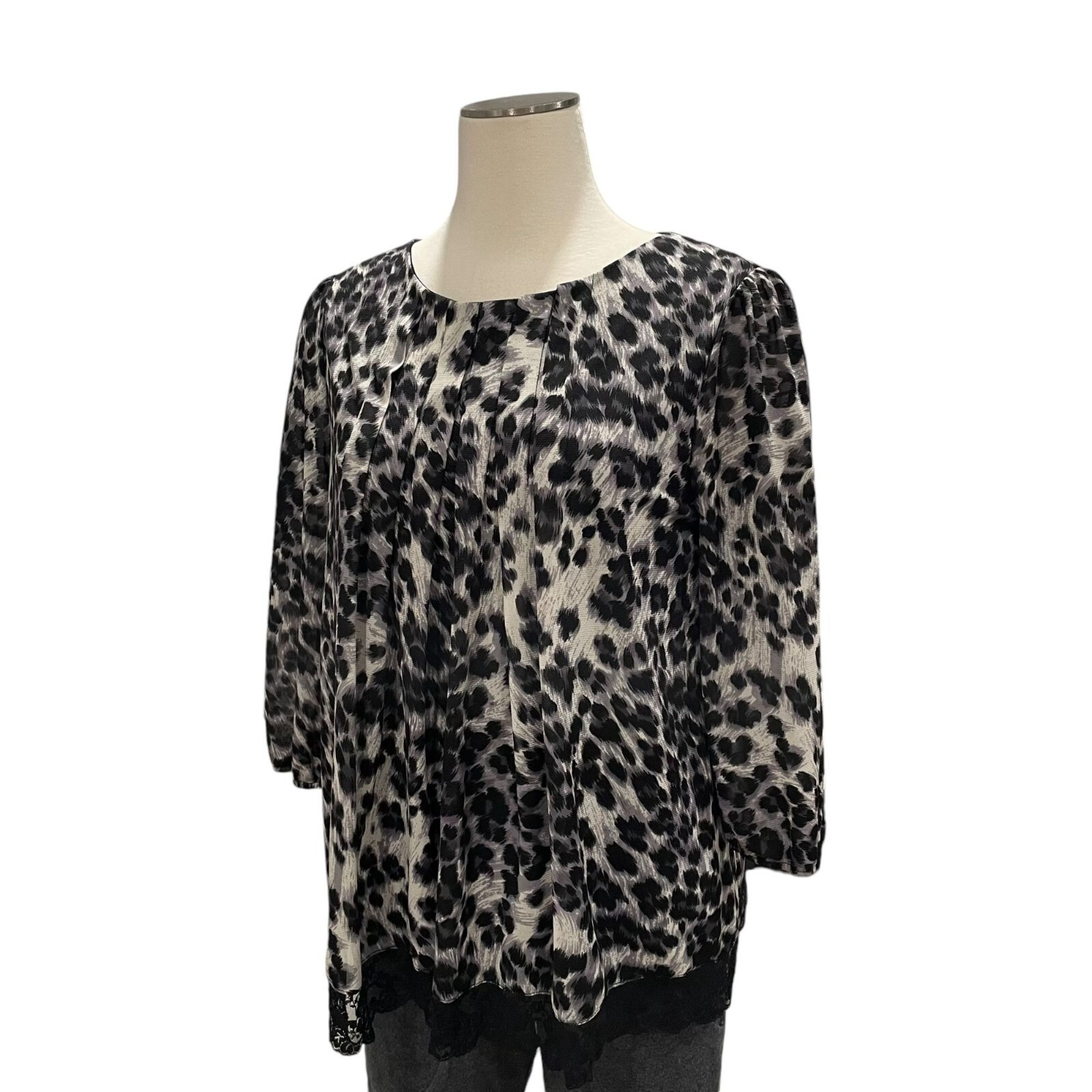 Leopard Print Blouse L Lace Animal Casual Chic Flowy Trendy Fall Relaxed Weekend