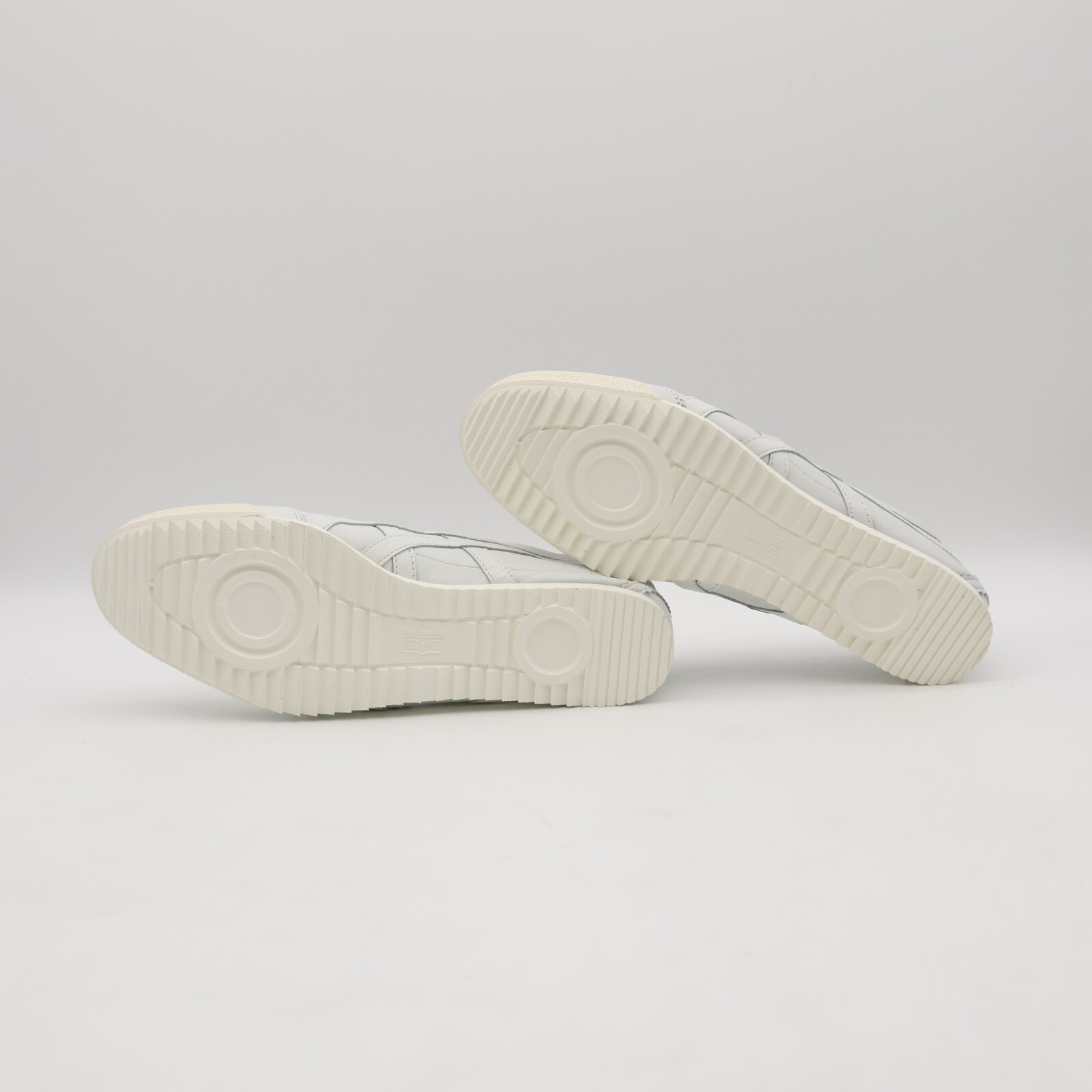 1181A367-101 Onitsuka Tiger NIPPON MADE Mexico 66 Deluxe White (Men’s)