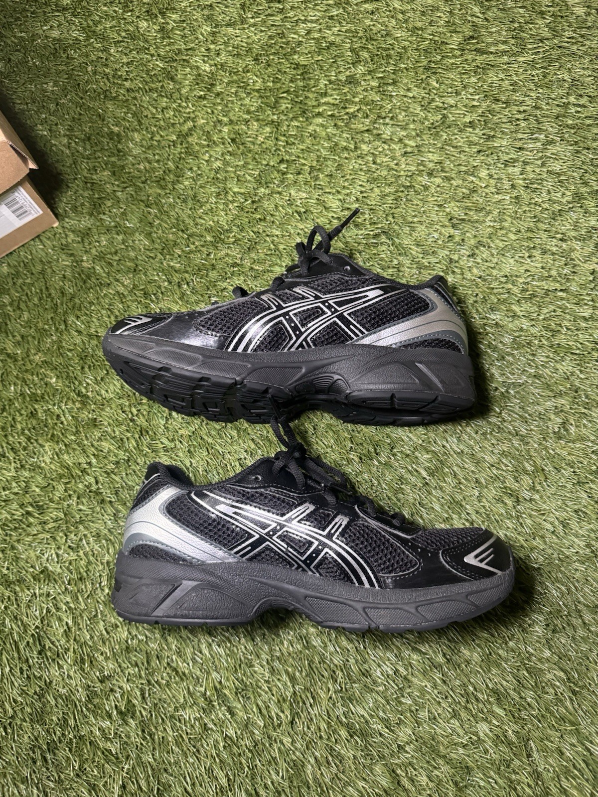 ASICS GEL-1130 Black/Silver Size 7 Men’s / 8.5 Women’s Clean with Box