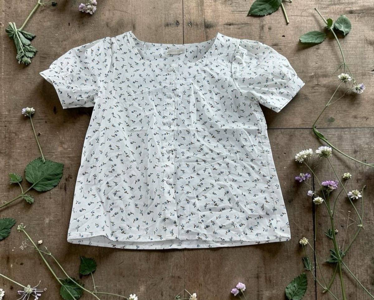 Grace & Chili Floral Button Front Shirt Sz Small Cottage Core Blouse Top