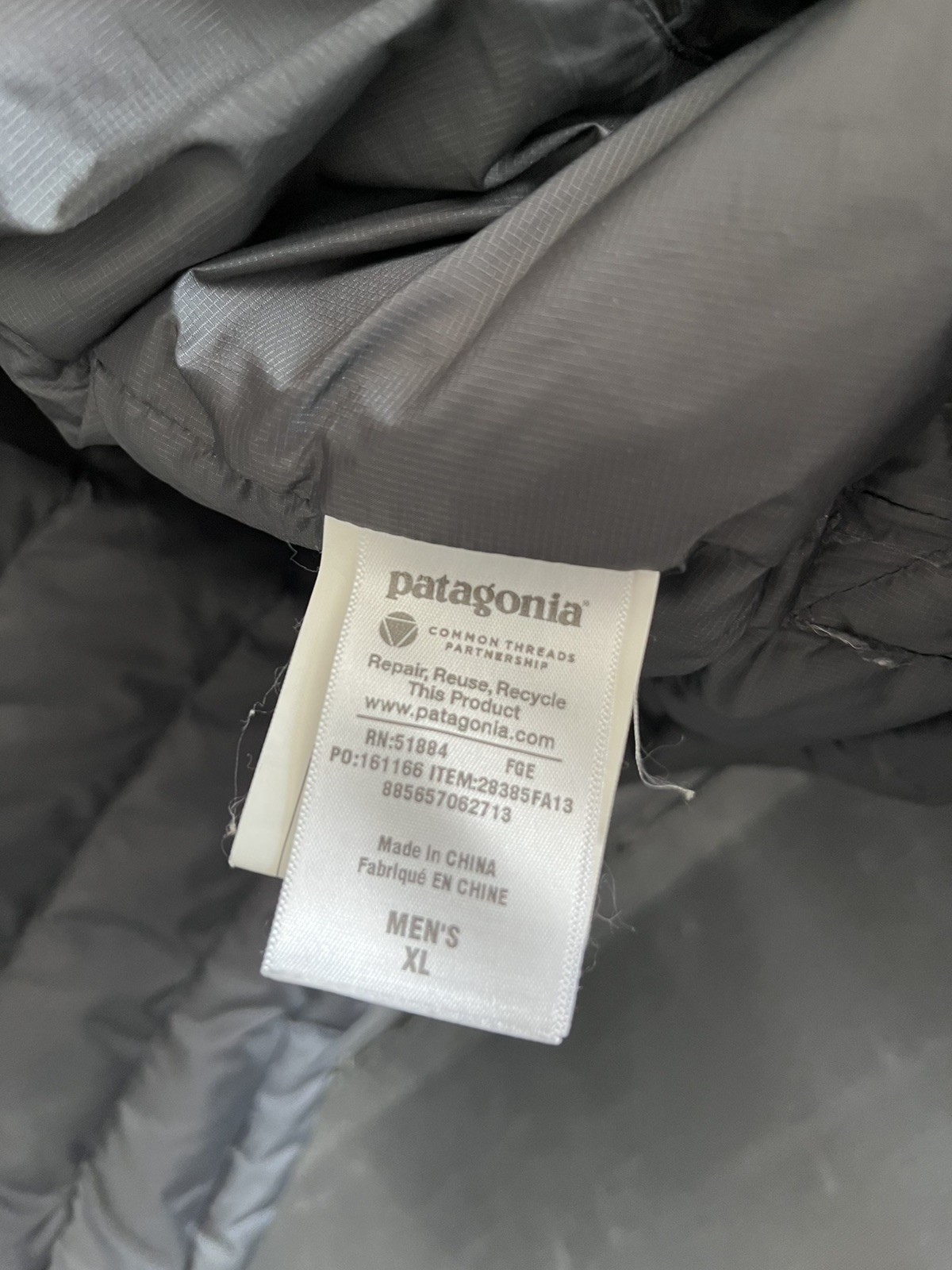 Patagonia Tres 3-in-1 Parka (Zip-Out Down Jacket ONLY) – Forge Grey Size XL Men