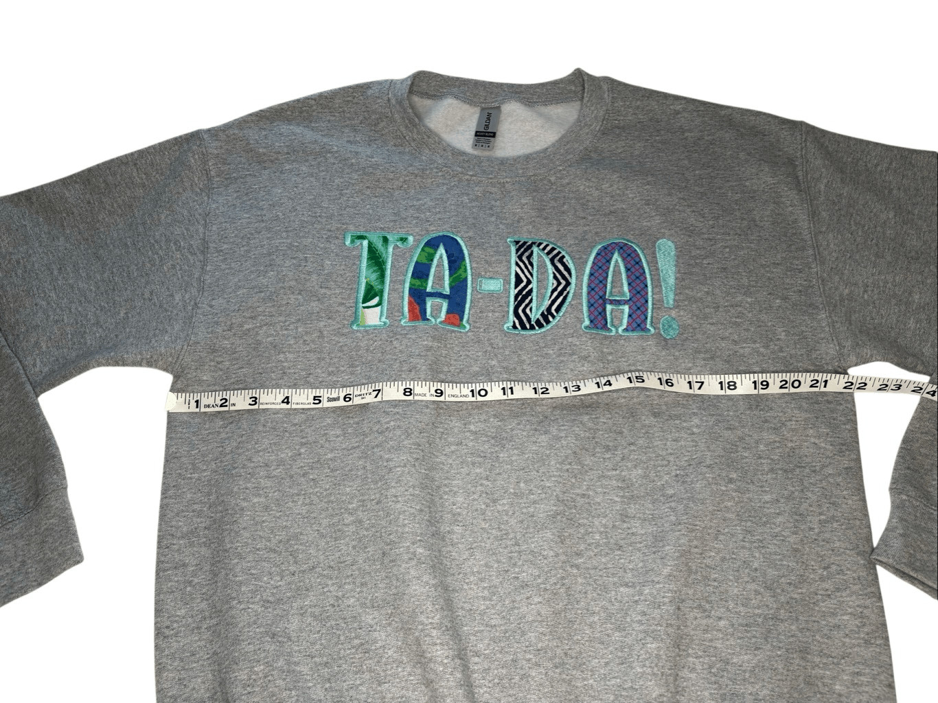 NWOT custom applique TA-DA!” Gray crewneck sweatshirt – M/L
