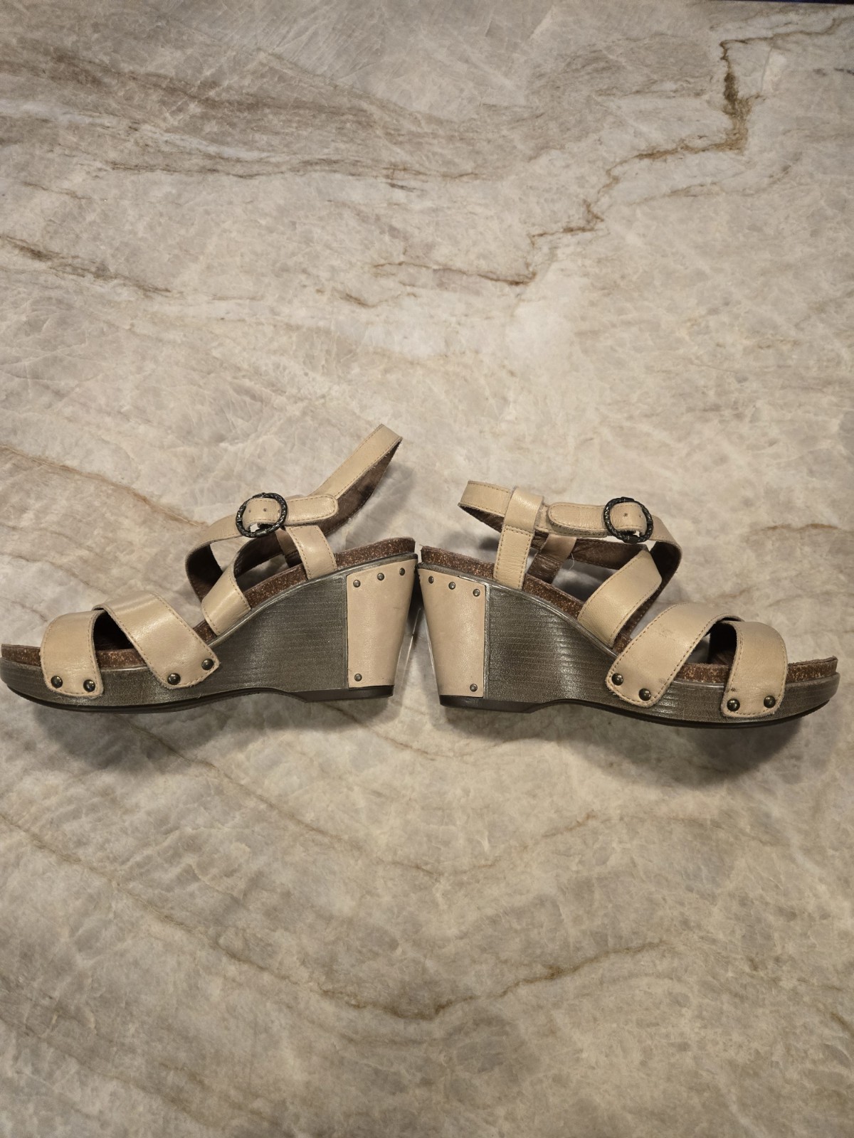 Dansko Frida Beige Leather Studded Wedge Strappy Sandals Shoes Size 37 US 6.5 7