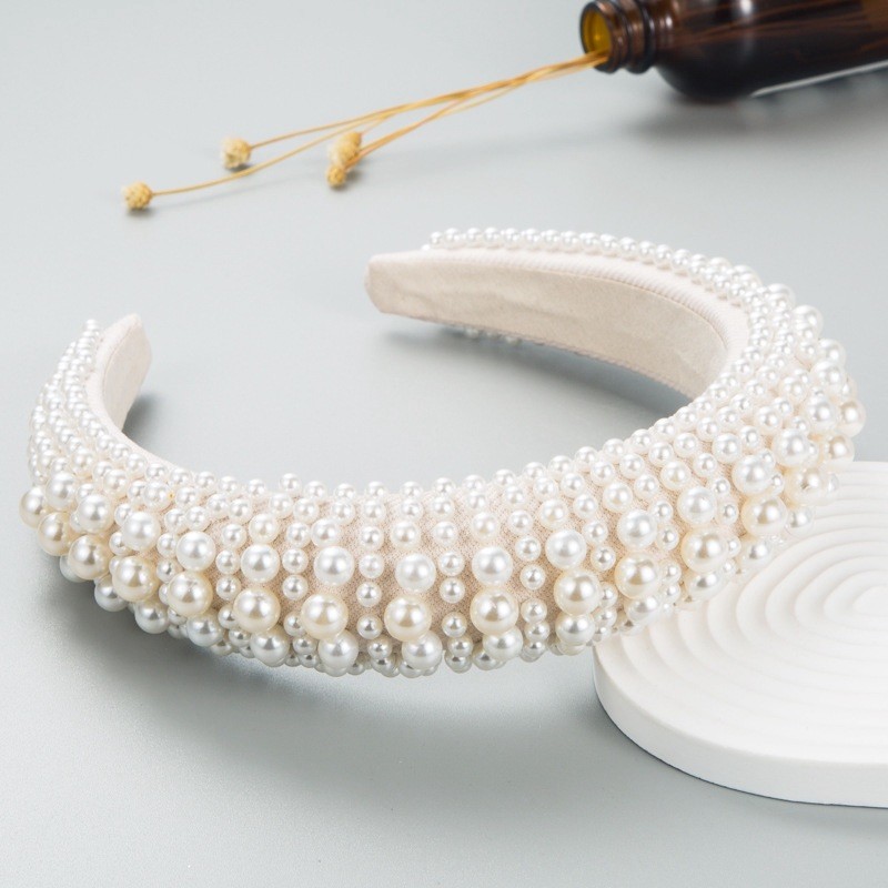 Elegant Pearl Headband Hair Accessory