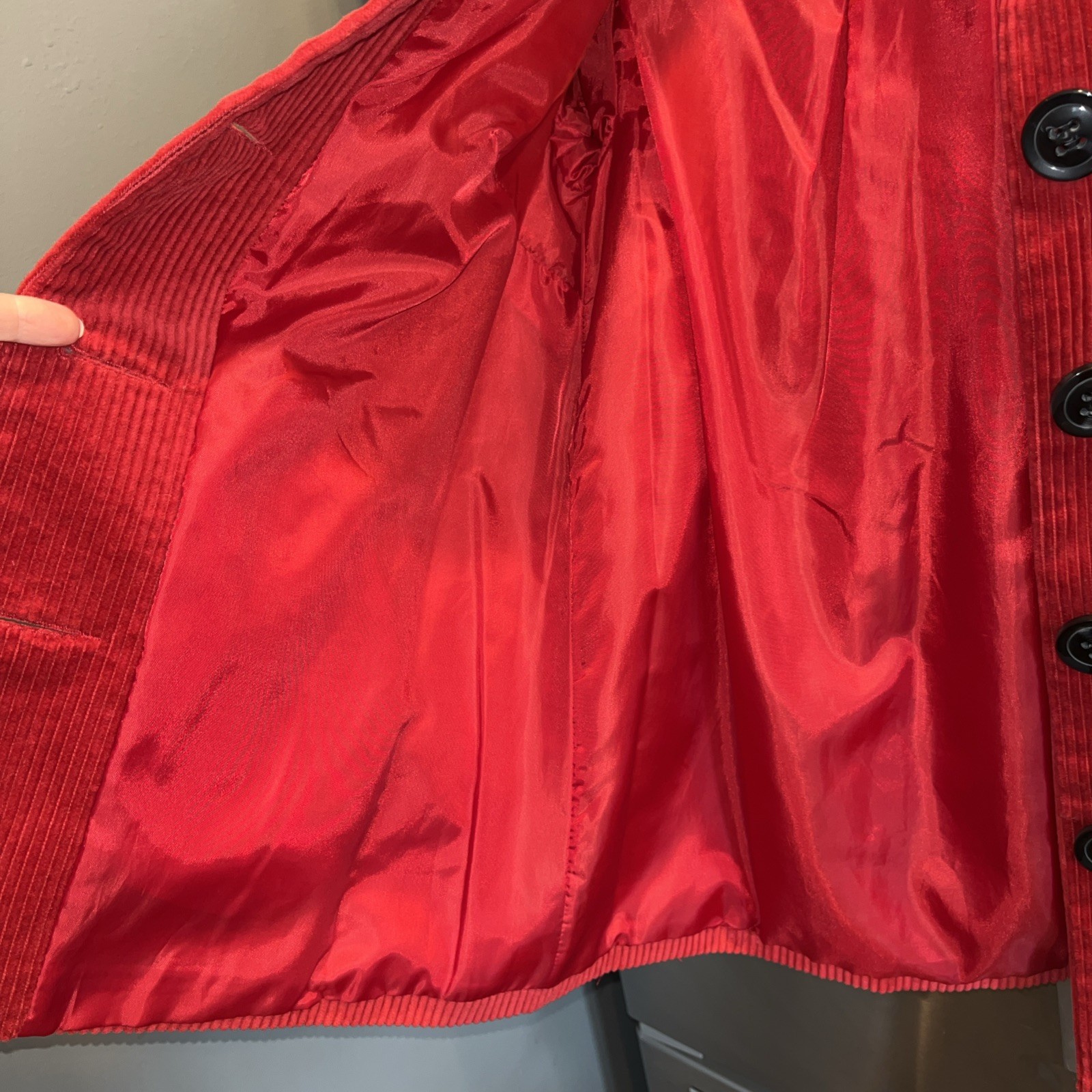 RED Corduroy JACKET Button Front Collared Button Strap Cuffs Womens S Relativity