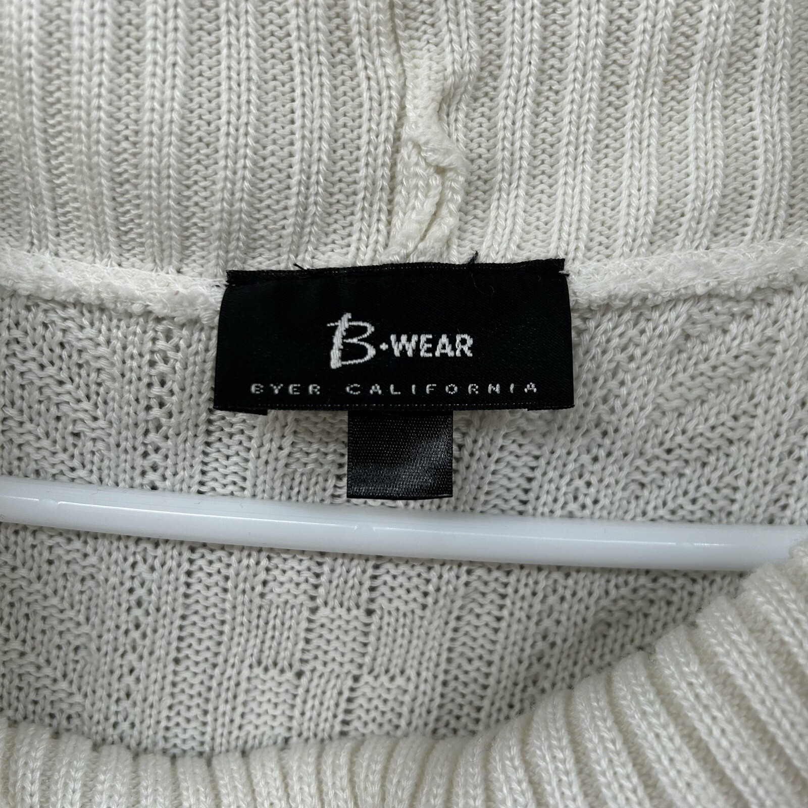 B Wear Byer California Womens Pullover Medium Short Sleeve White Knit Sweater