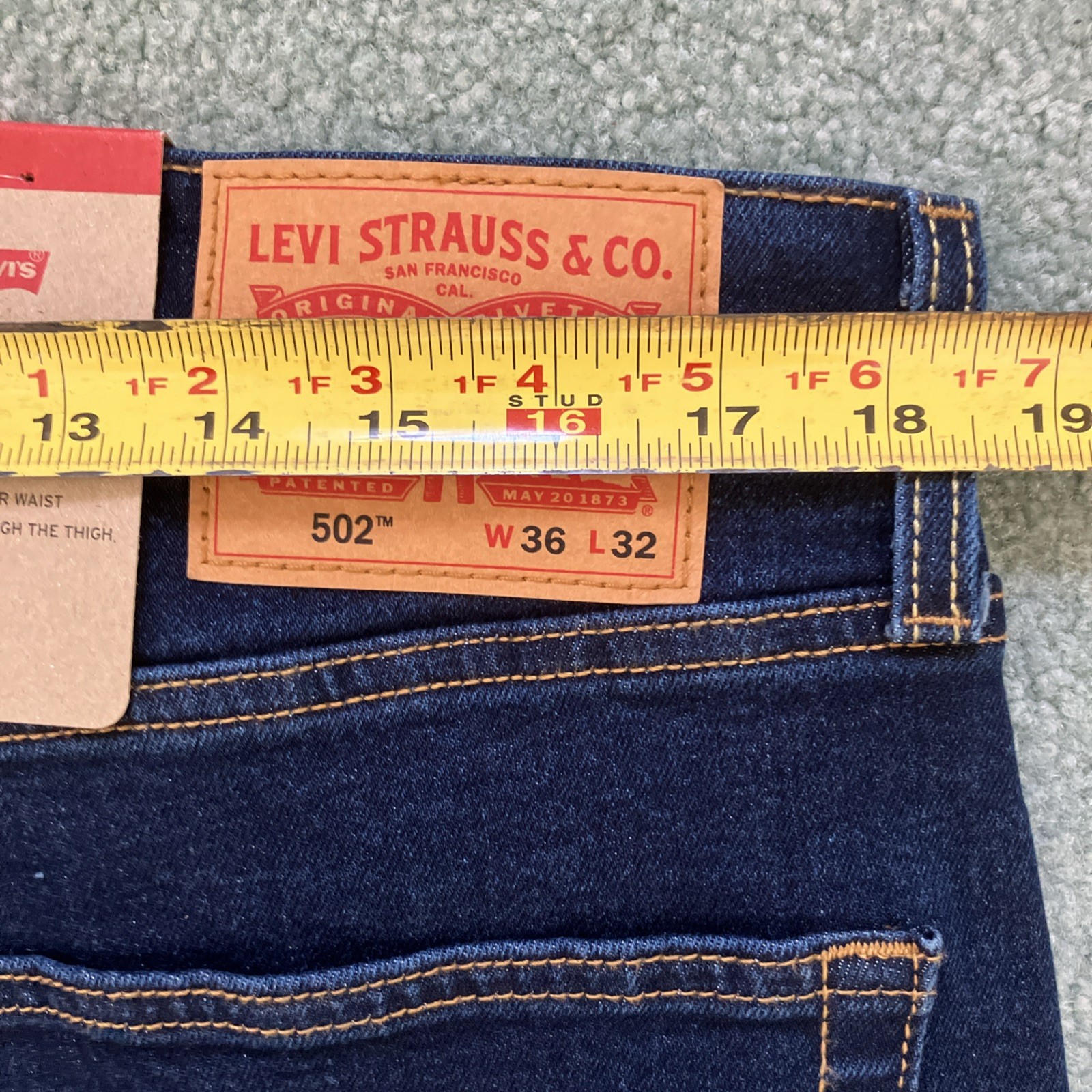 NWT Men’s Levi’s 502 Taper Stretch Dark Blue Jeans Size 36”x32”