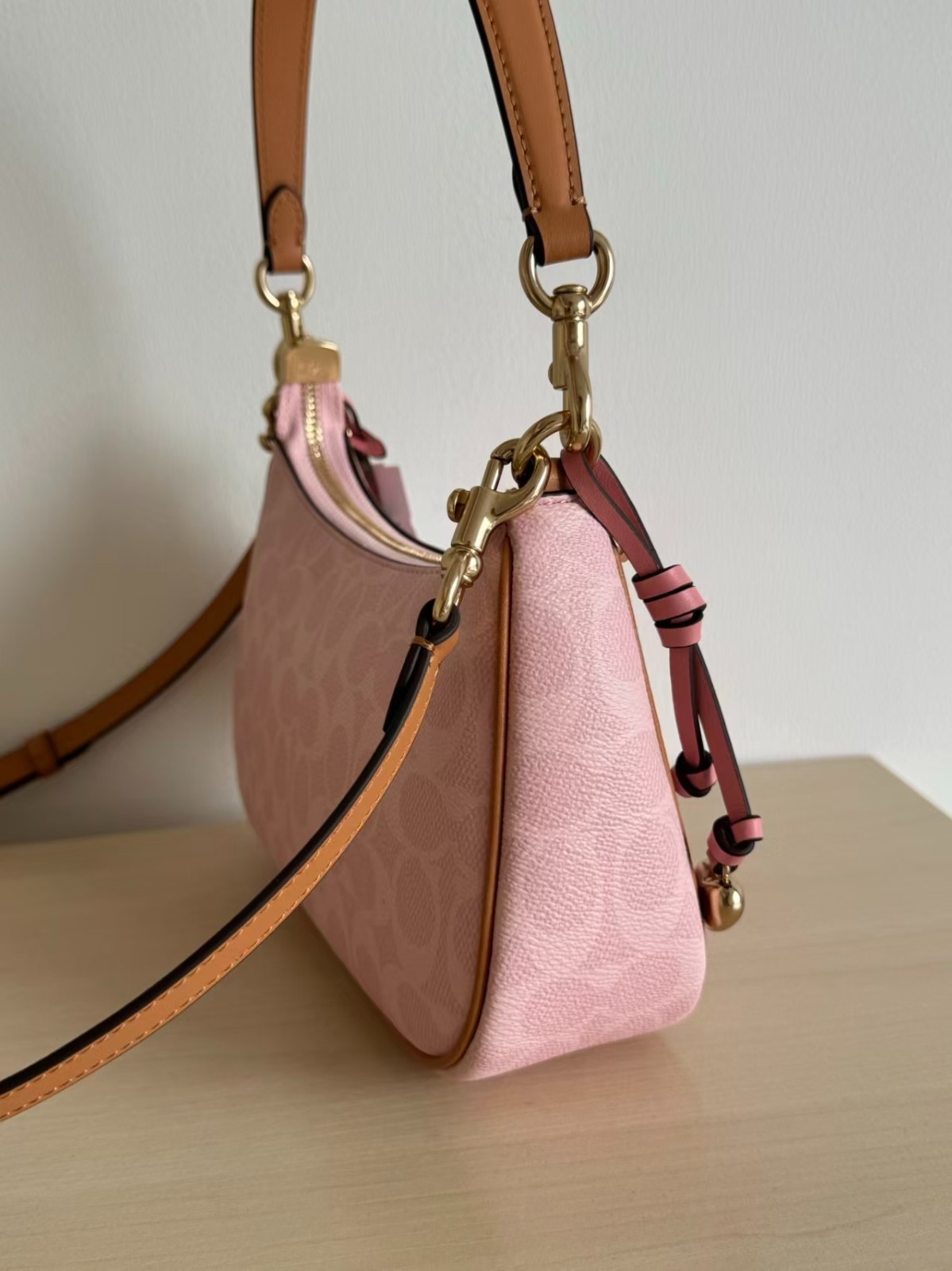 NWT COACH Teri Shoulder Bag CEA20 Signature Canvas Powder Pink Gold Charms