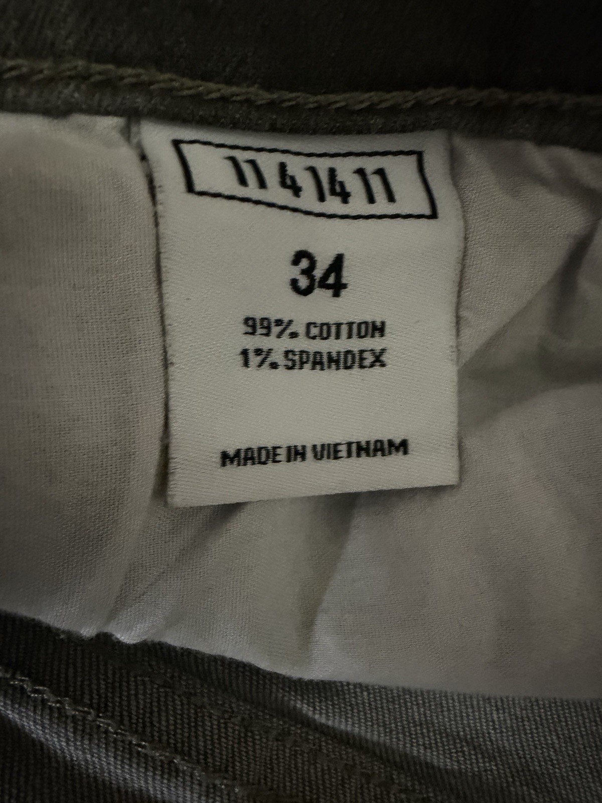 KDNK Men’s Gray Distressed Skinny Slim Fit Mid Rise Stretch 5-Pocket Jeans