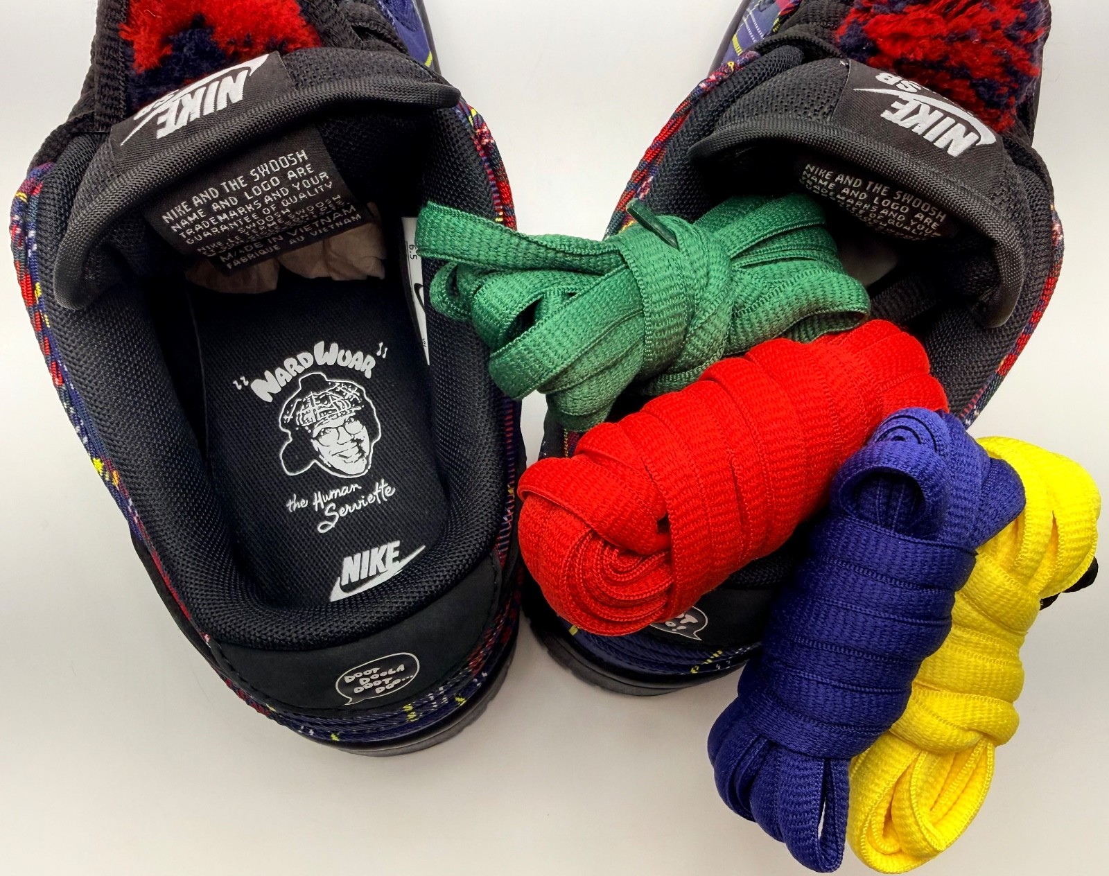 Nike SB Dunk Low Pro “Nardwuar” (II1493-600) Men’s Size’s 6.5 / 8.5 **IN STOCK**