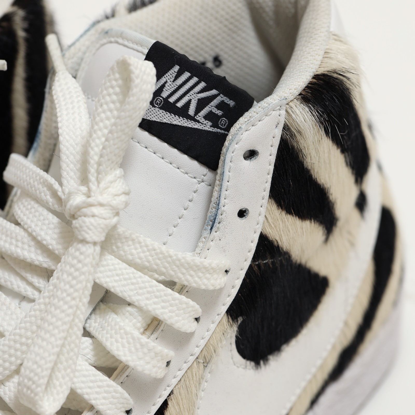 Nike Blazer Mid Premium ‘Zebra’ Womens 7.5 White Blanc 316959-111 2007