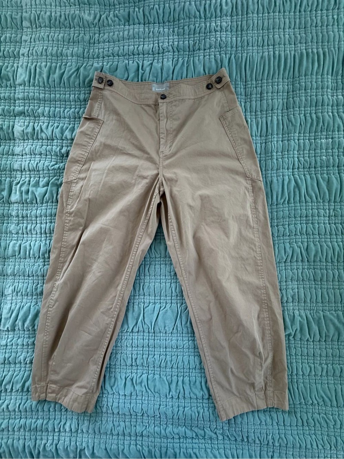 Everlane Beige Cropped Barrel Utility Chinos-12