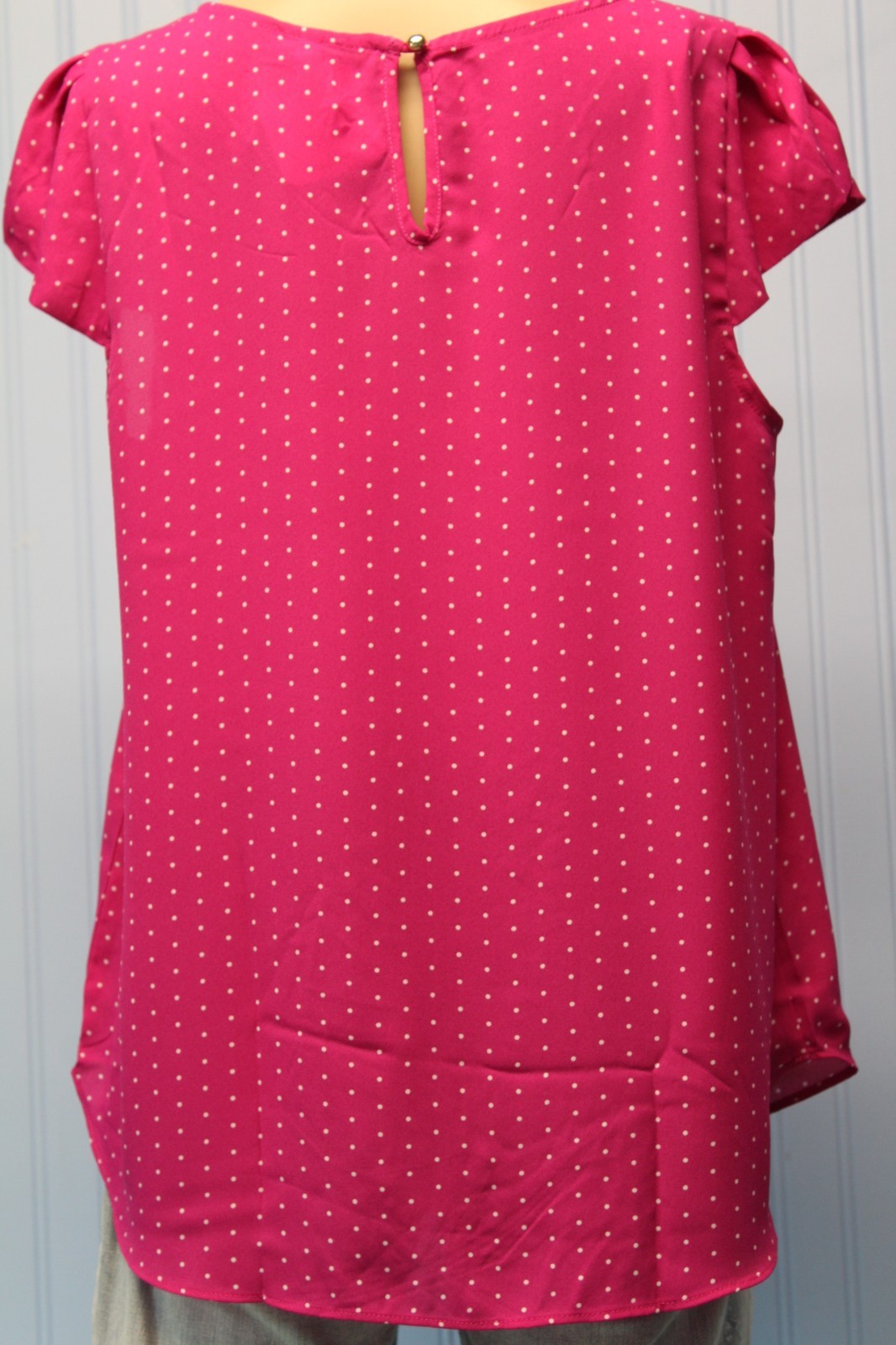Nadine West fuchia polka dot lightweight cap sleeve pullover top M NWT