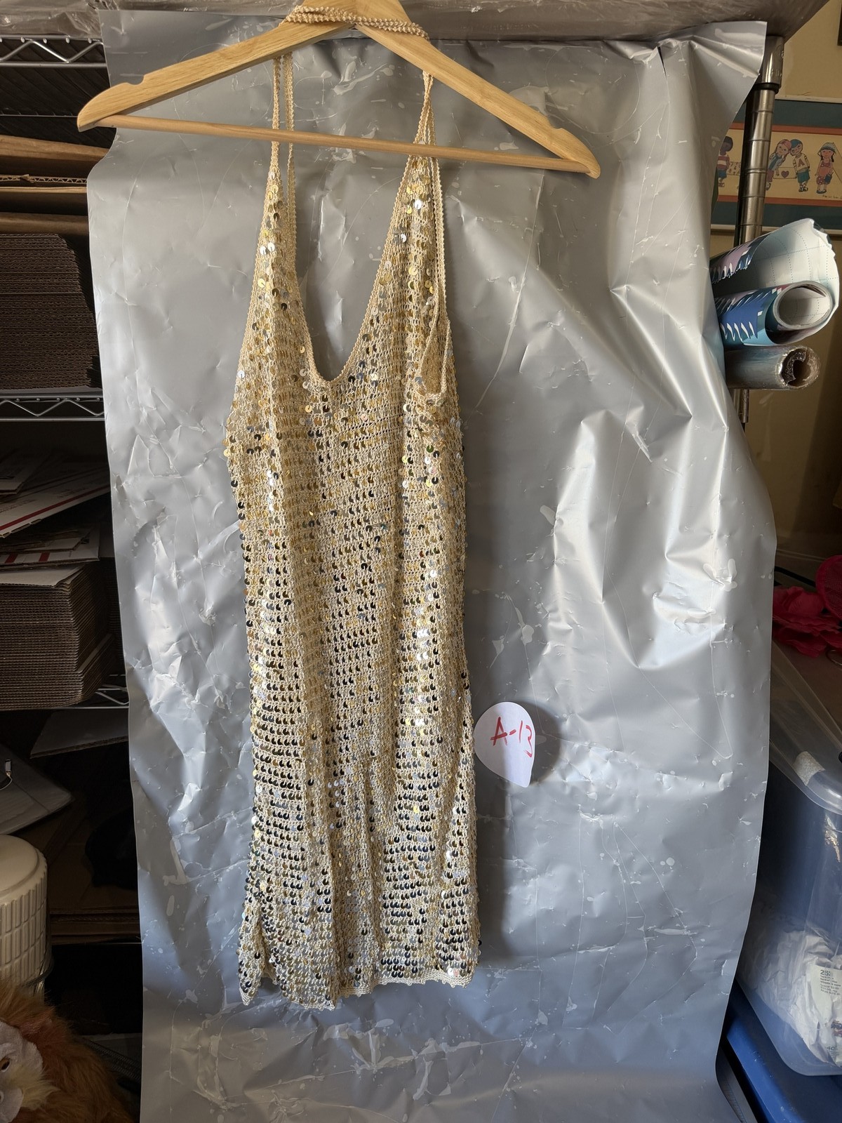 Retrofête Sequin Mini Dress XS/S V-Neck Sleeveless Viscose Gold Sparkly