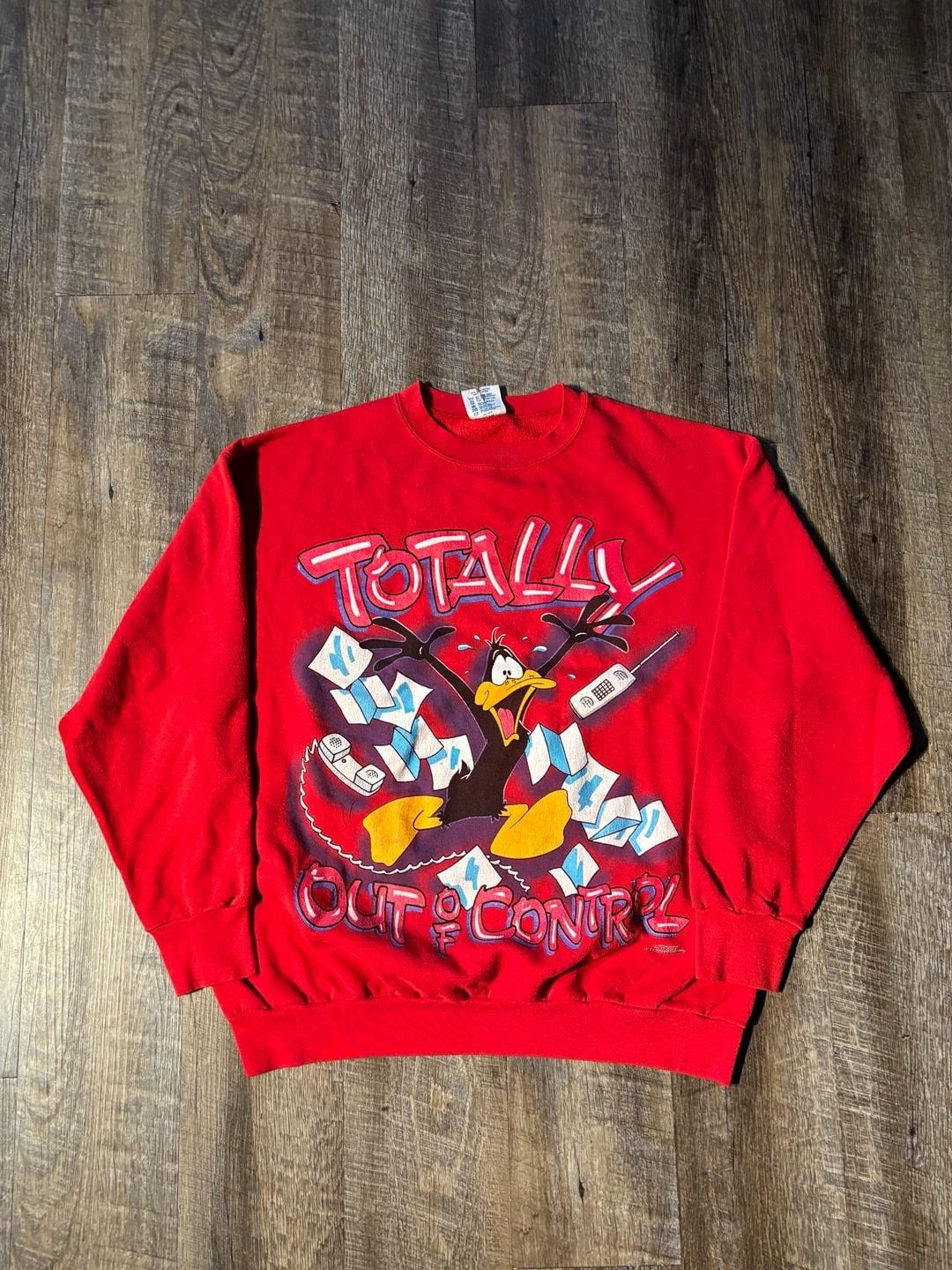 Vintage 1996 Looney Tunes Daffy Duck Totally Out of Control Sweatshirt