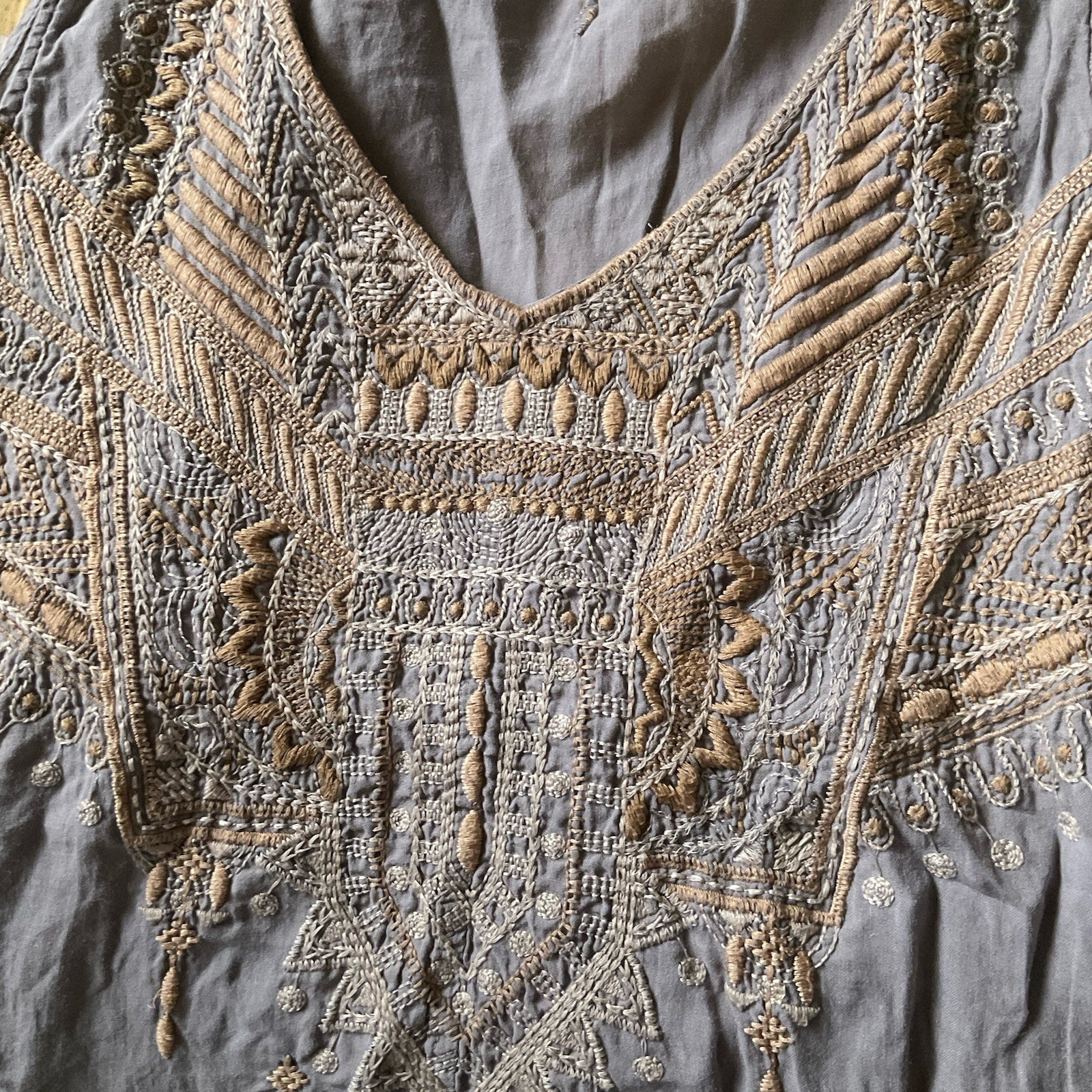JOHNNY WAS Workshop Sz L Embroidered Tank Top Shirt Blouse Tunic Ramie