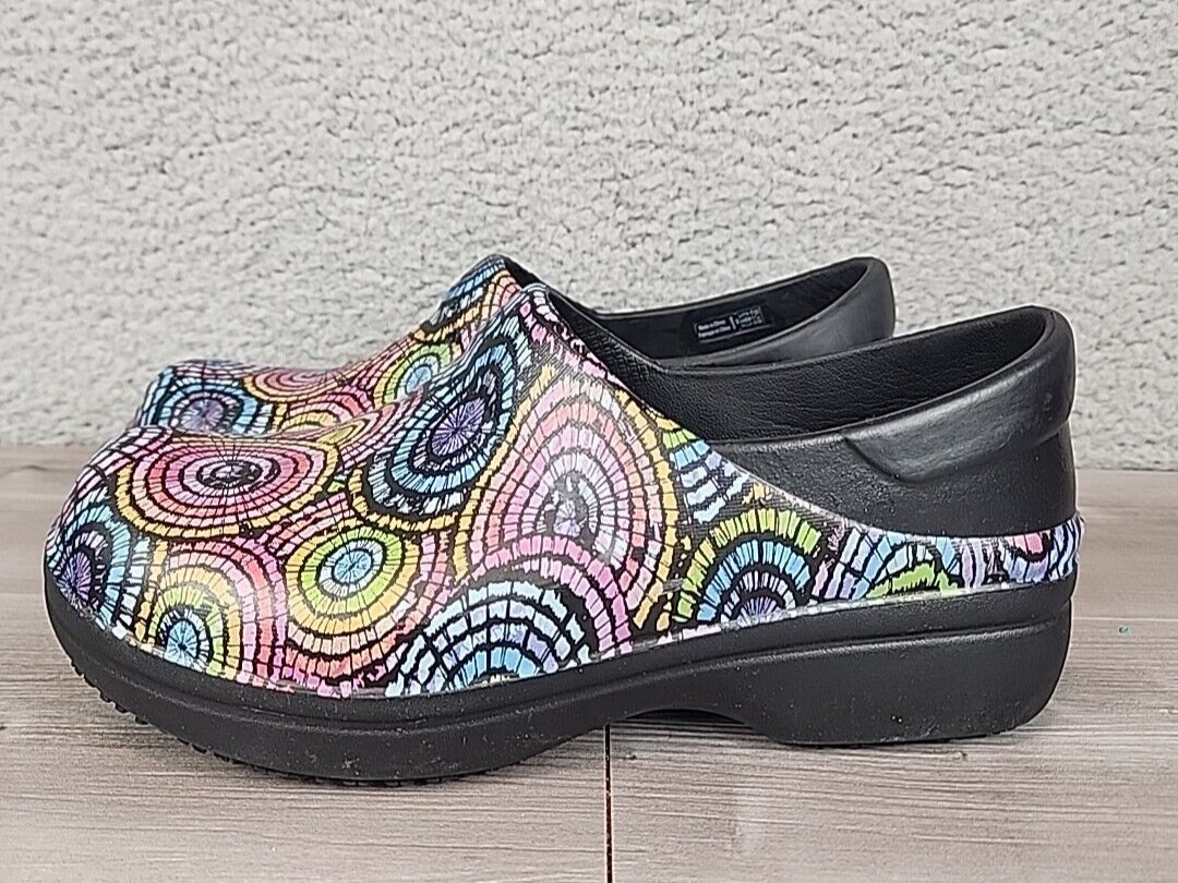 Crocs at Work Clogs Womens 9 Multicolor Neria Pro II Graphic Slip Resistant