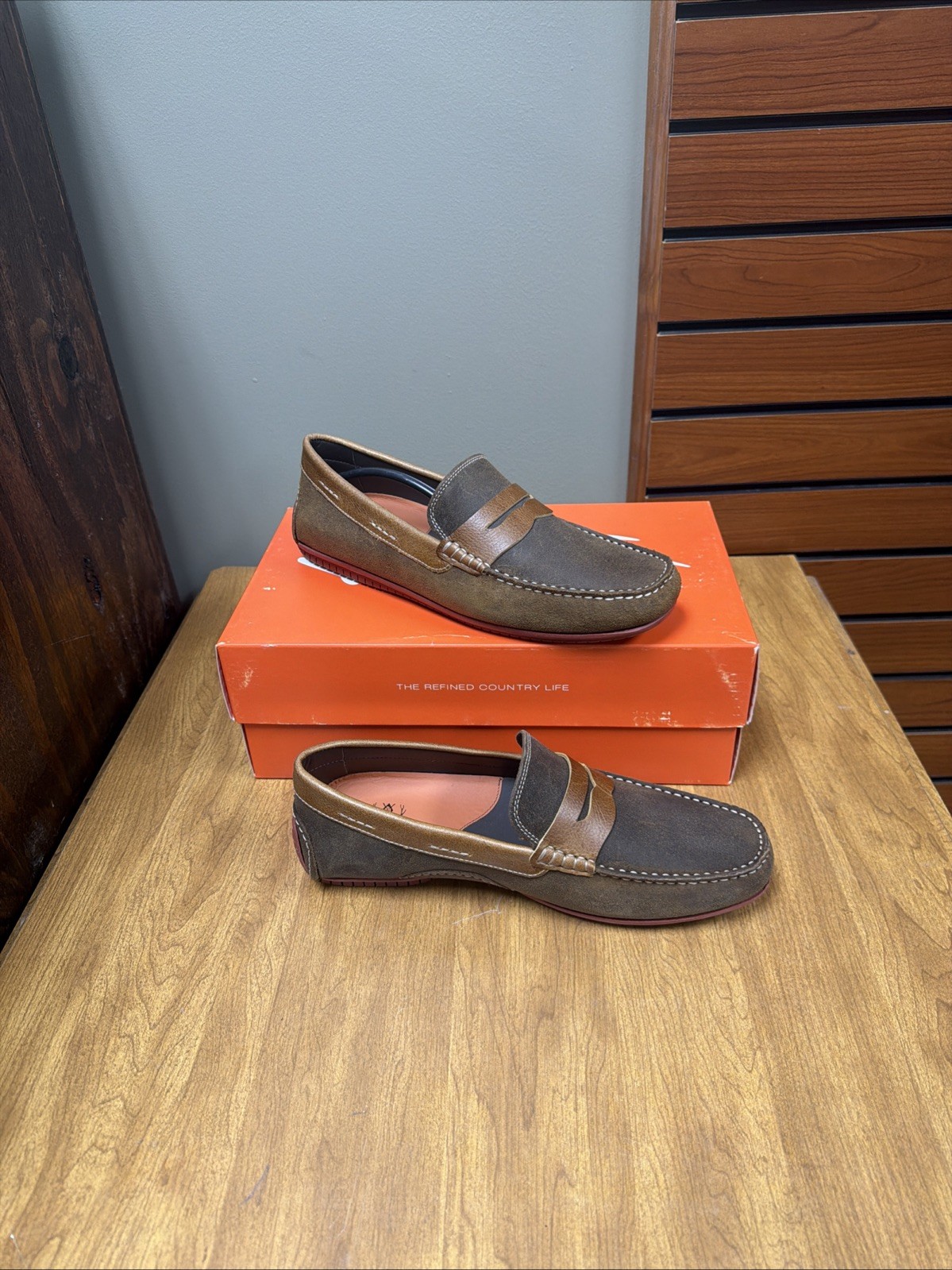 Martin Dingman “Bermuda Penny” Men’s Size 9.5
