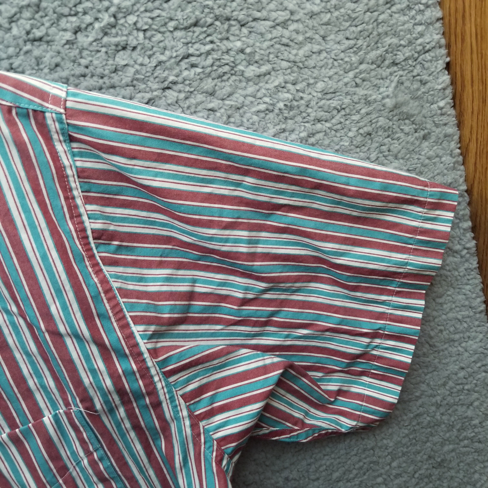 Scandia Woods L Striped Multicolor Button-Down Shirt 50.25″ 28.75″ 10.25″