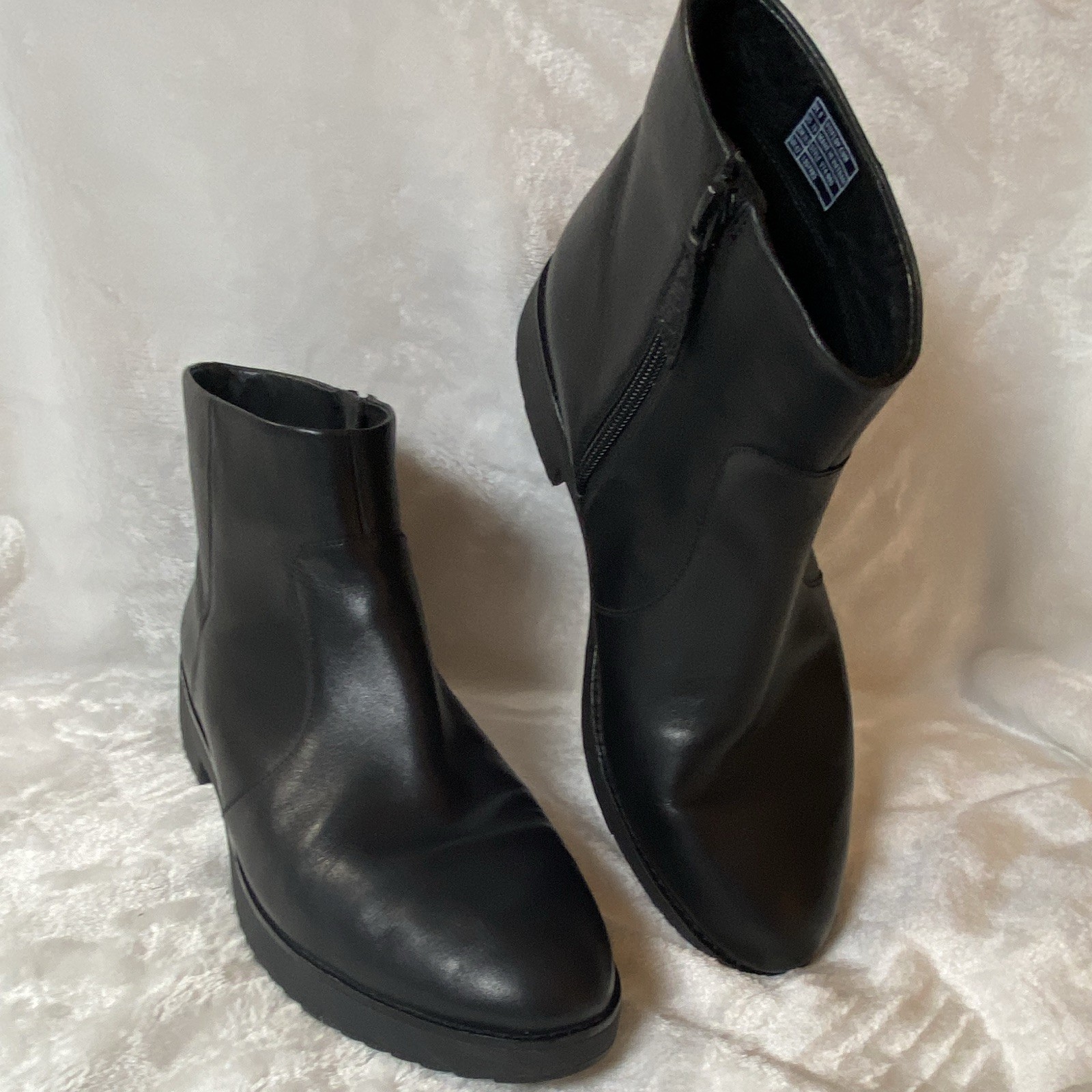 FitFlop Comfort-Technology Leather Chelsea Ankle Bootie Black Zip US 10