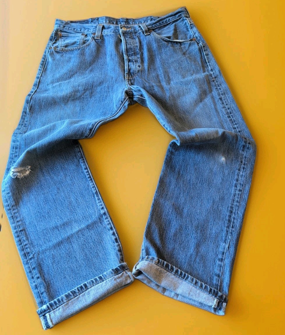 Vntg Levi’s 501 Jeans Mens 38×32 Medium Wash Button Fly Straight