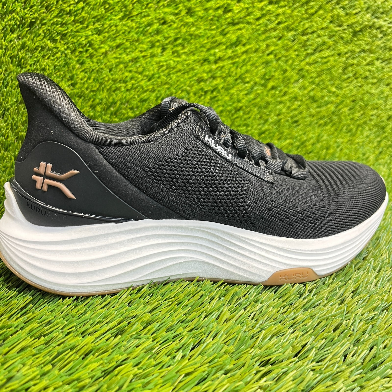 Kuru Atom 2 Womens Size 8 Black White Athletic Running Walking Shoes Sneakers