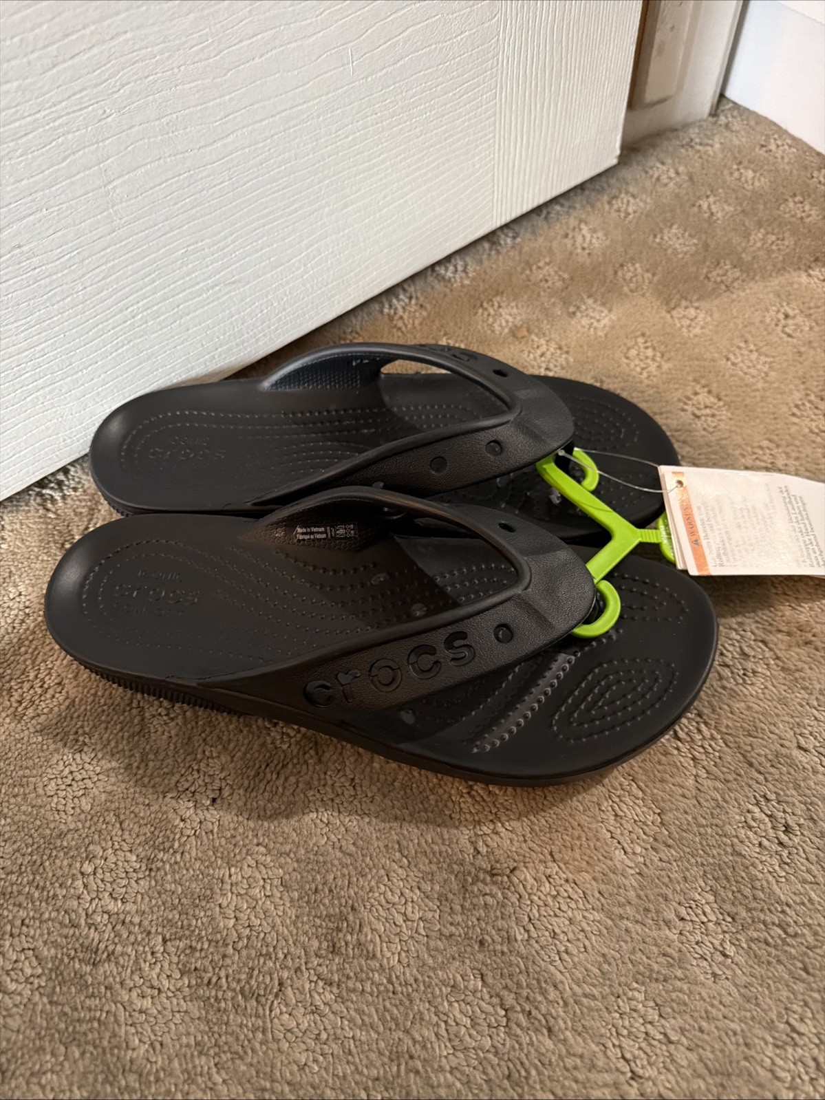 Crocs Baya II Flip Black Flip Flop Slippers. Unisex. Size 8WMN/6MEN. NWT!