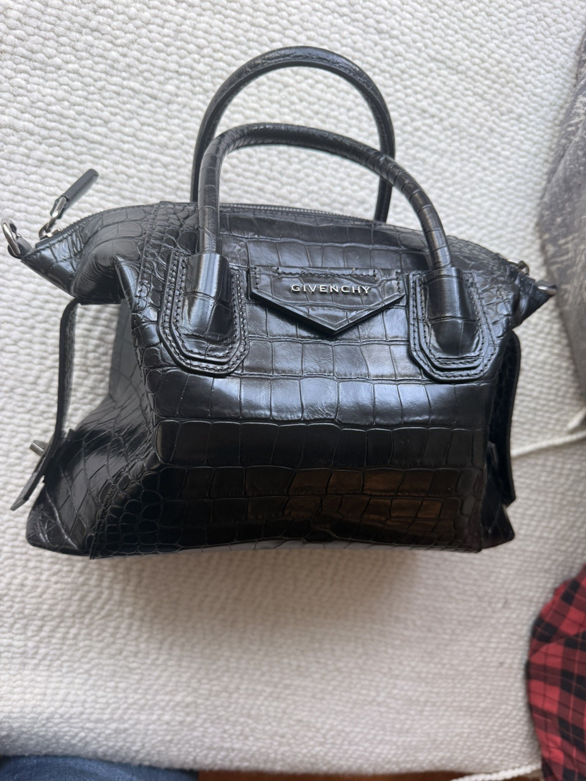 ⚡️Givenchy Small SOFT Antigona CROCODILE-Embossed Satchel BLACK Leather Bag⚡️