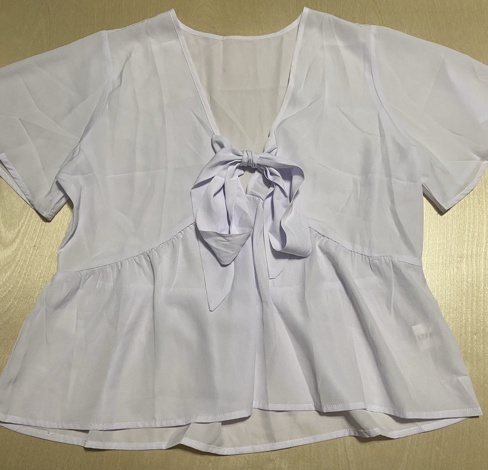 LYANER Women’s Size Medium Ruffle Short Sleeve V-neck Front Tie Blouse in Purple