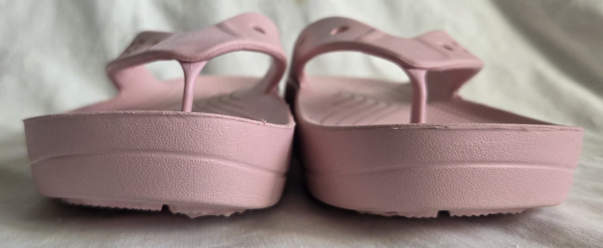 Crocs Womens Baya Flip Flop Platform Sandals W7 Petal Pink Iconic Comfort