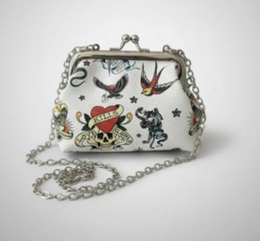 Ed Hardy White Tattoo Print Kiss Clasp Coin Purse Evening Bag With Chain