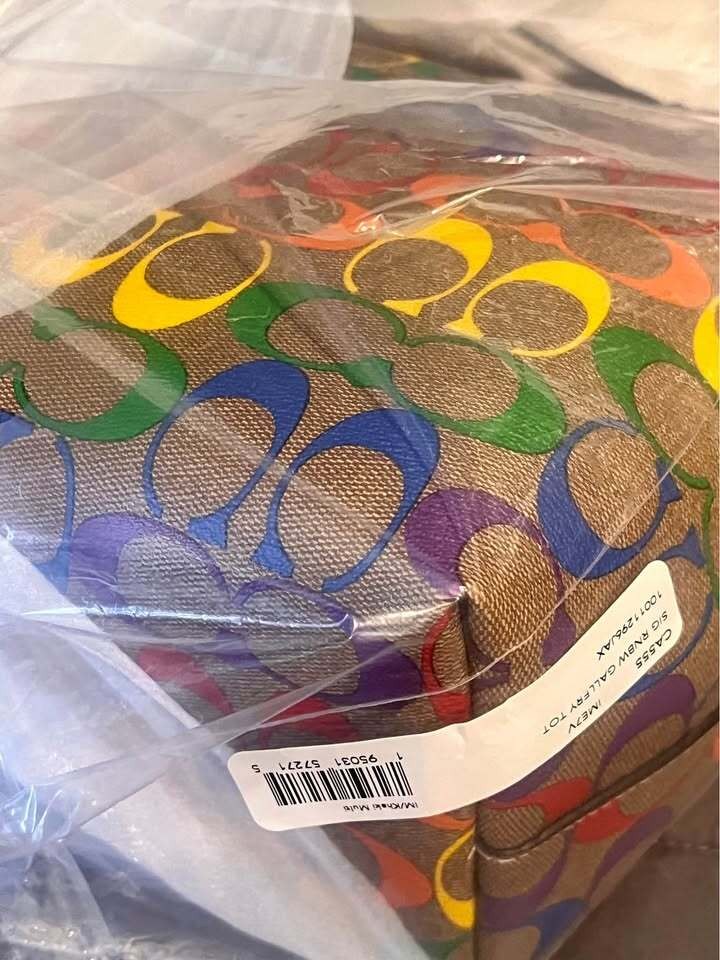 NEW Coach Rainbow Signature Gallery Tote CA555 Khaki Multi | NWT Authentic