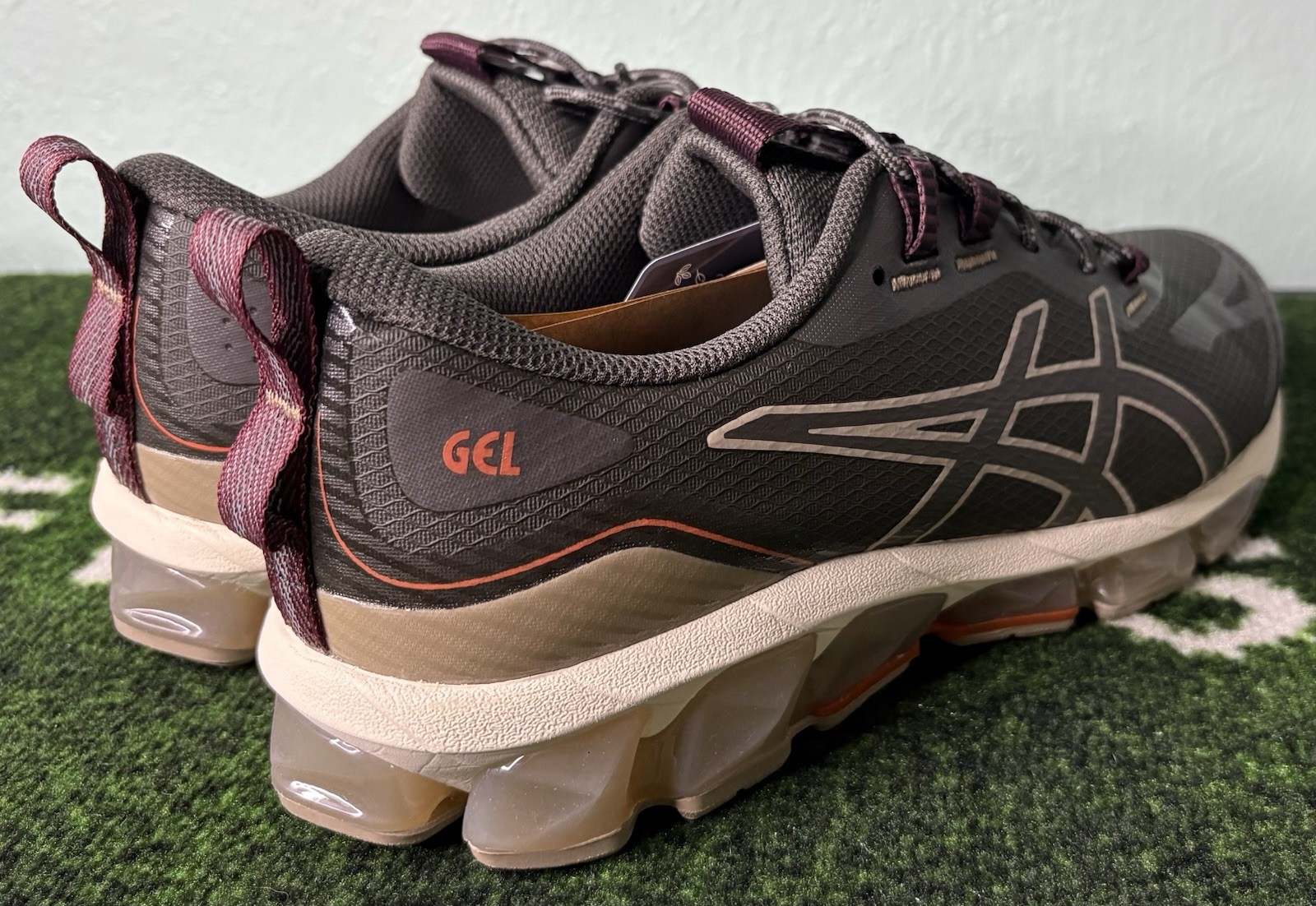 US Men’s 7.5 – ASICS Gel Quantum 360 VII “Dark Sepia Greige” 1201A881-252